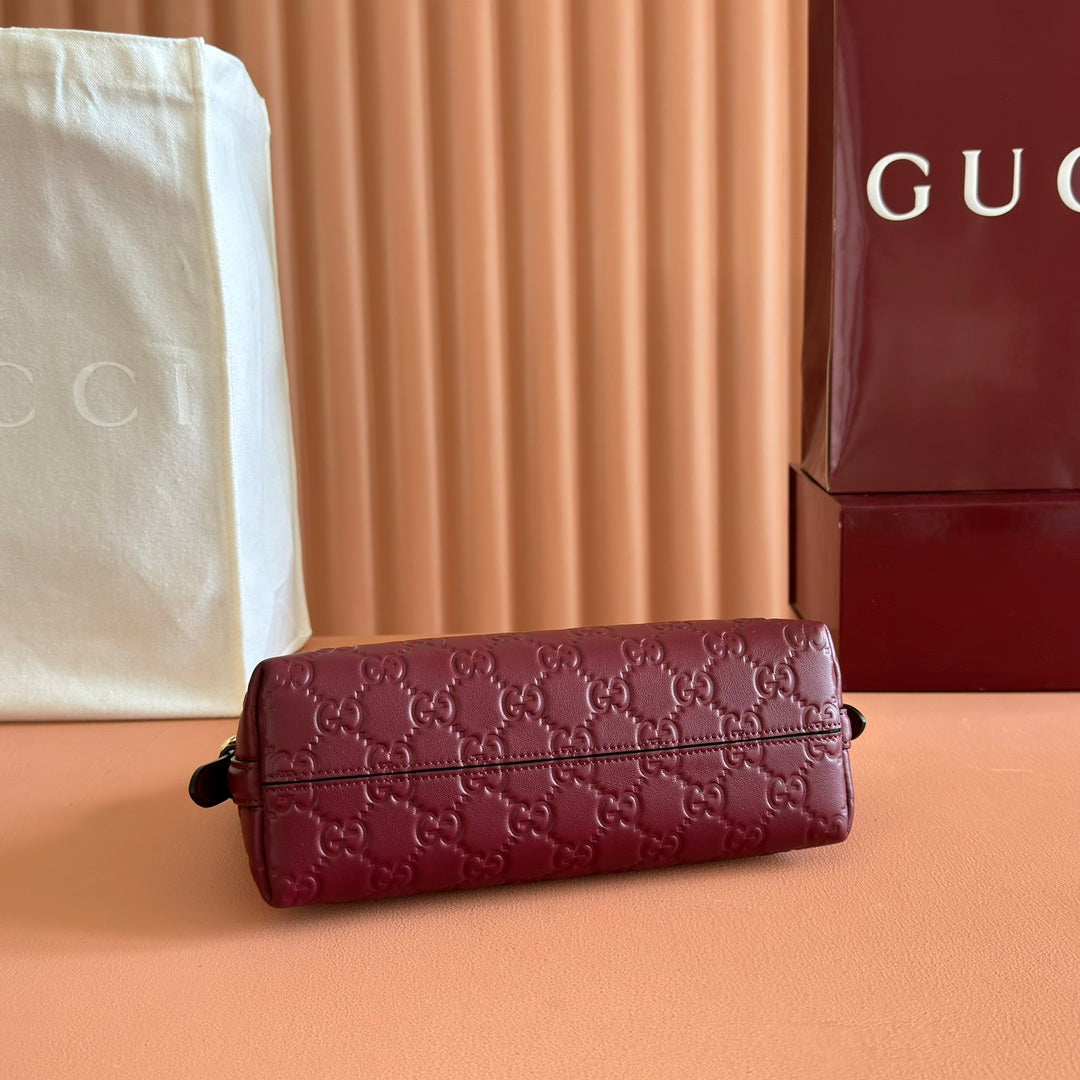 GG Emblem Shoulder Bag Burgundy Embossed Cowhide