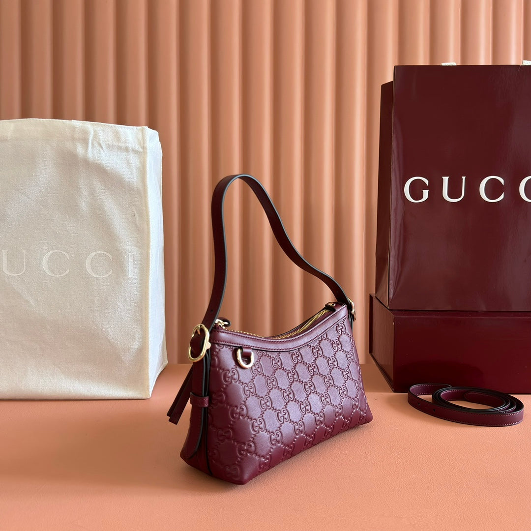 GG Emblem Shoulder Bag Burgundy Embossed Cowhide