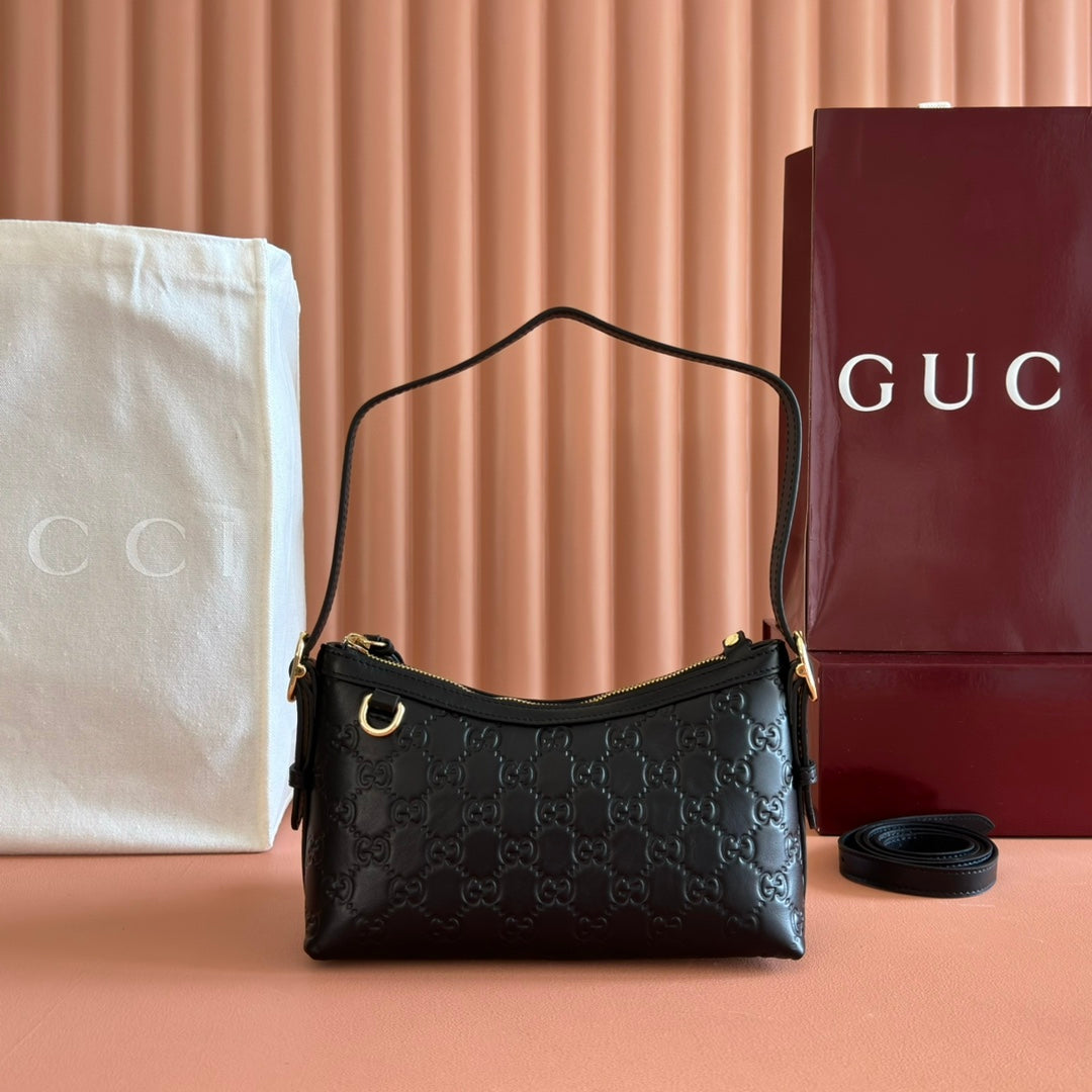 GG Emblem Shoulder Bag Black Embossed Cowhide