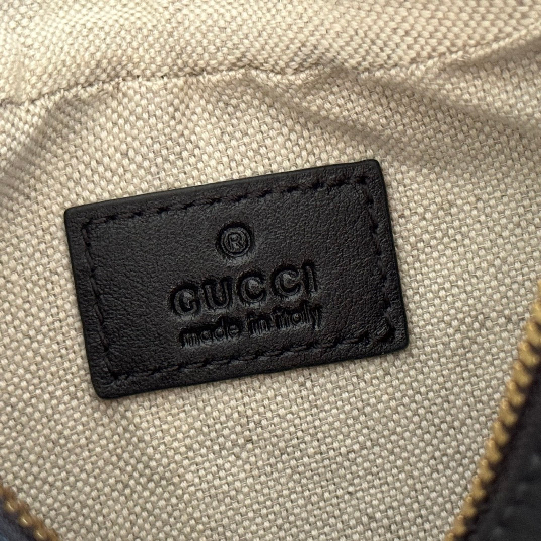 Gucci Attache Small Shoulder Bag 23cm Black Leather