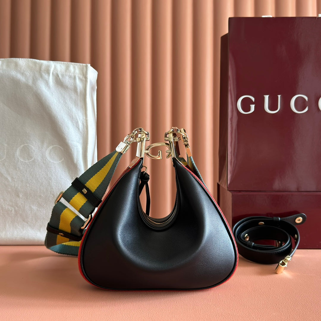 Gucci Attache Small Shoulder Bag 23cm Black Leather