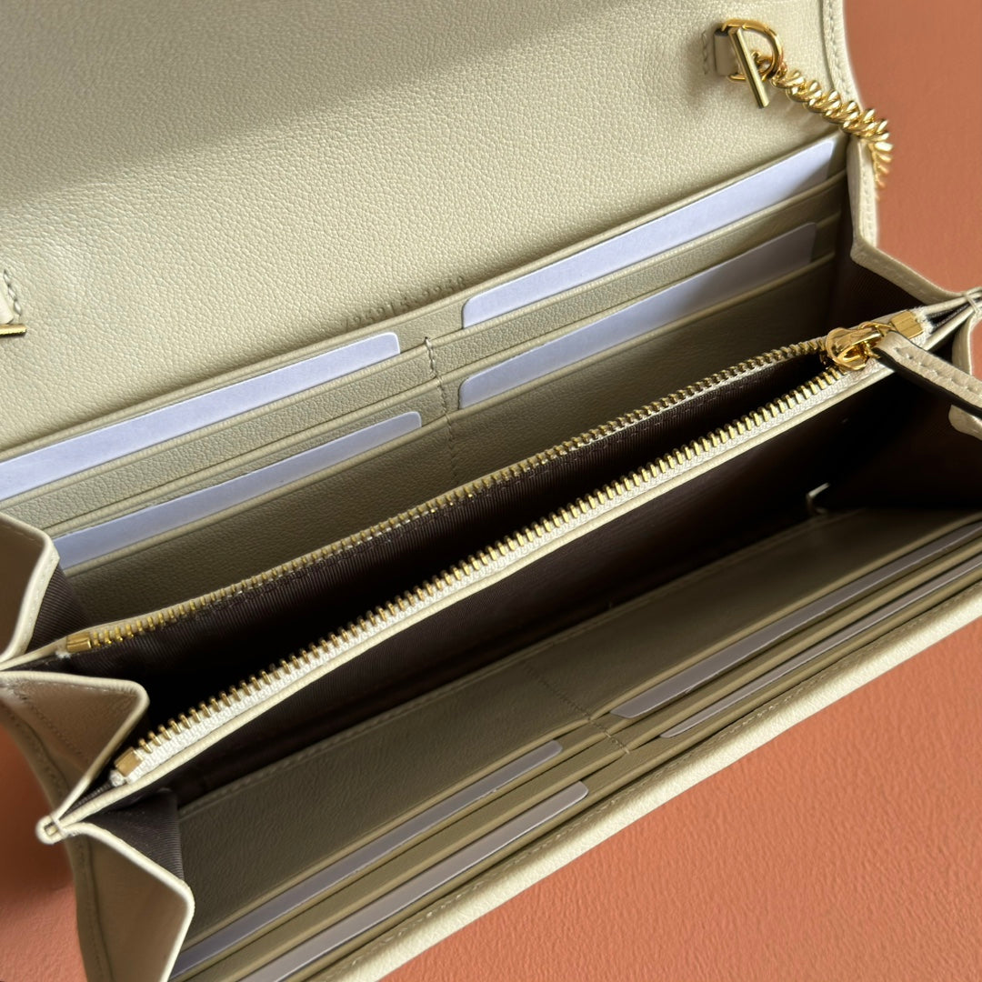 BLONDIE SHOULDER BAG 21 IN WHITE CALFSKIN GOLD HARDWARE