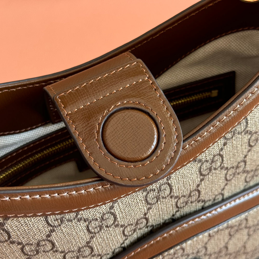 Gucci Large Interlocking G Shoulder Bag 25cm Chocolate Beige GG Supreme Canvas Leather 273677