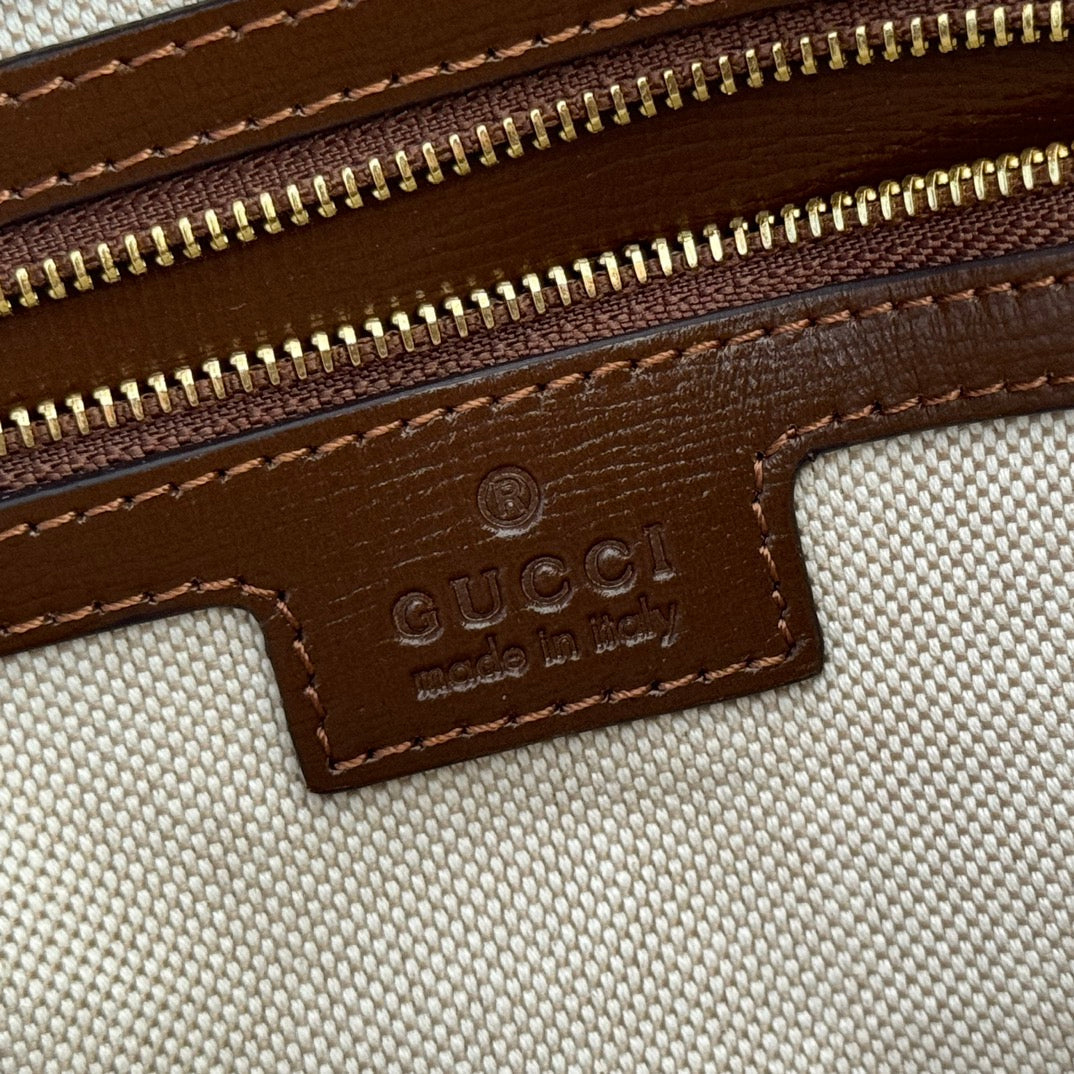 Gucci Large Interlocking G Shoulder Bag 25cm Chocolate Beige GG Supreme Canvas Leather 273677