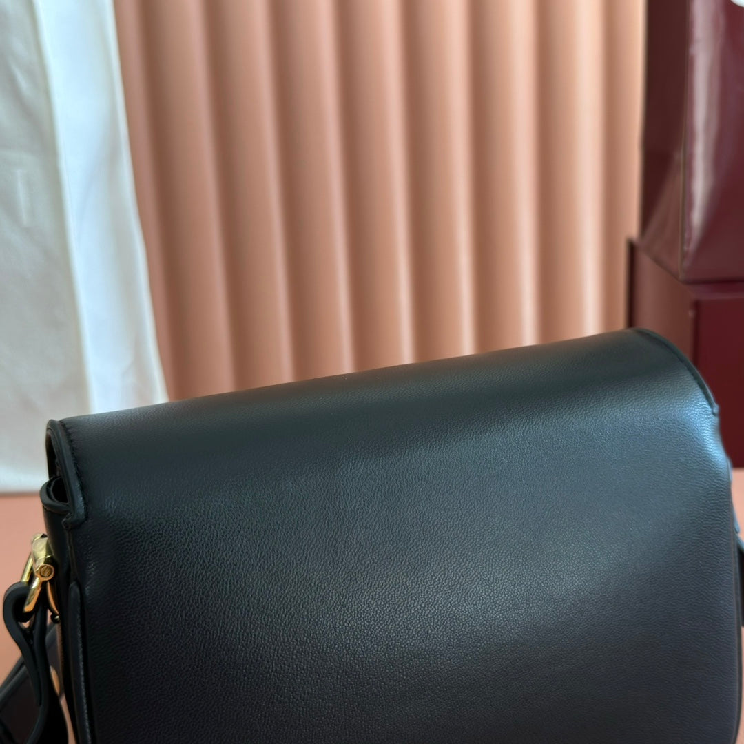 Gucci Horsebit 1955 Small Shoulder Bag Black Leather 273708