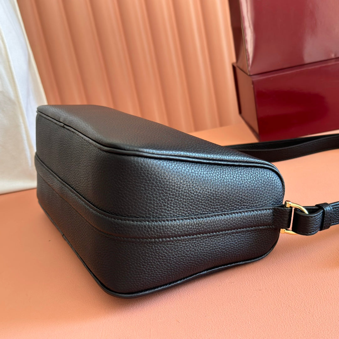 Gucci Half Horsebit Mini Bag 31.5 Black Grain Cowhide 273165