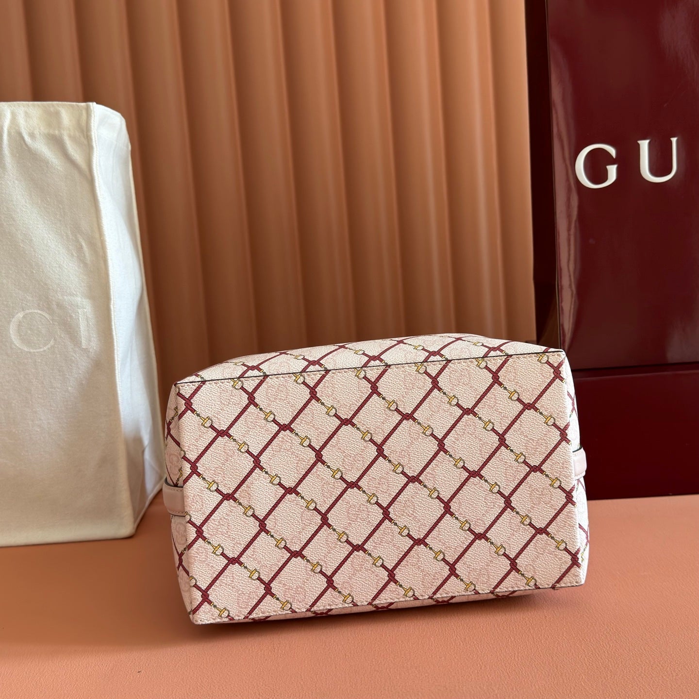 GG Emblem Bucket Bag 25cm Pink Red GG Fabric