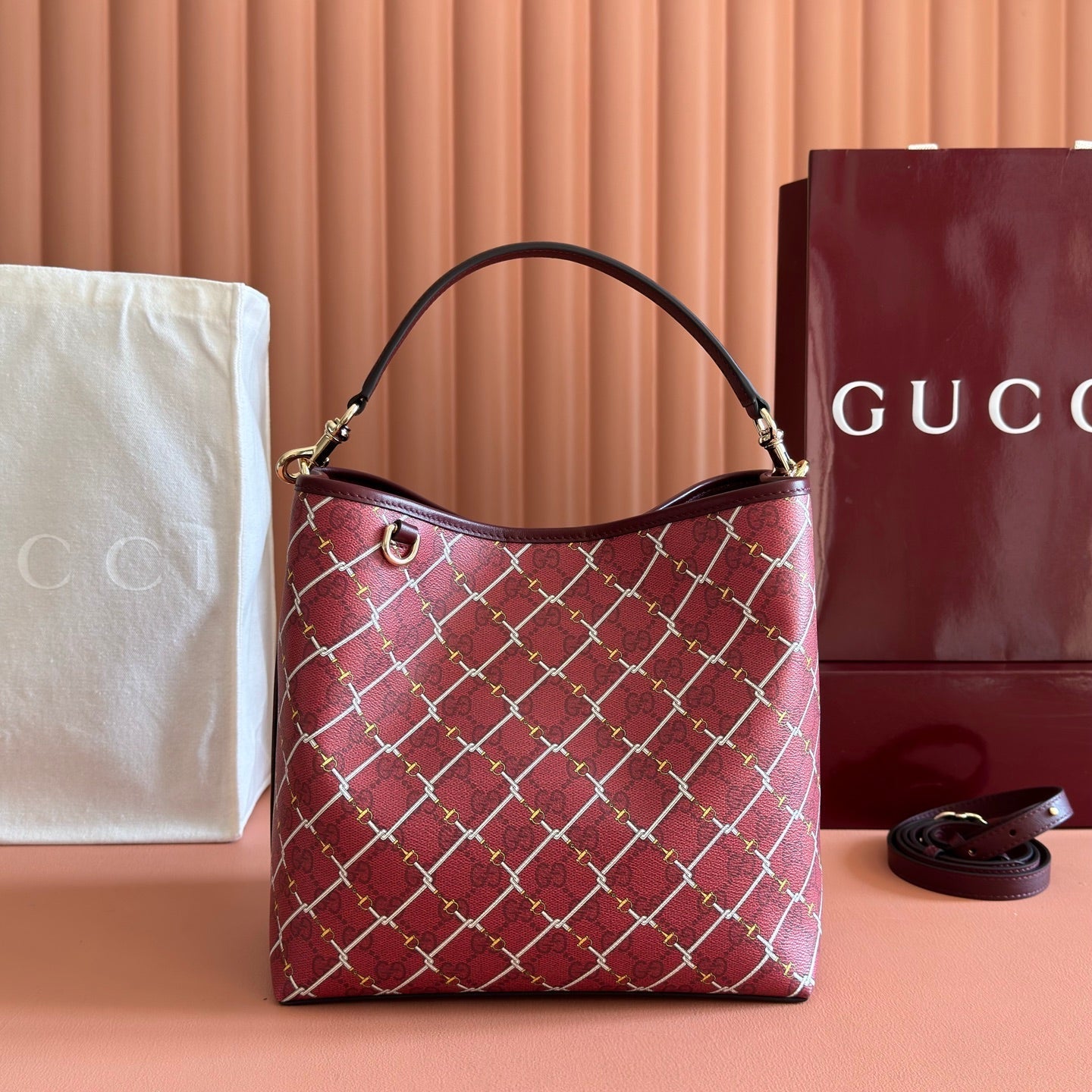 GG Emblem Bucket Bag 25cm Red GG Fabric