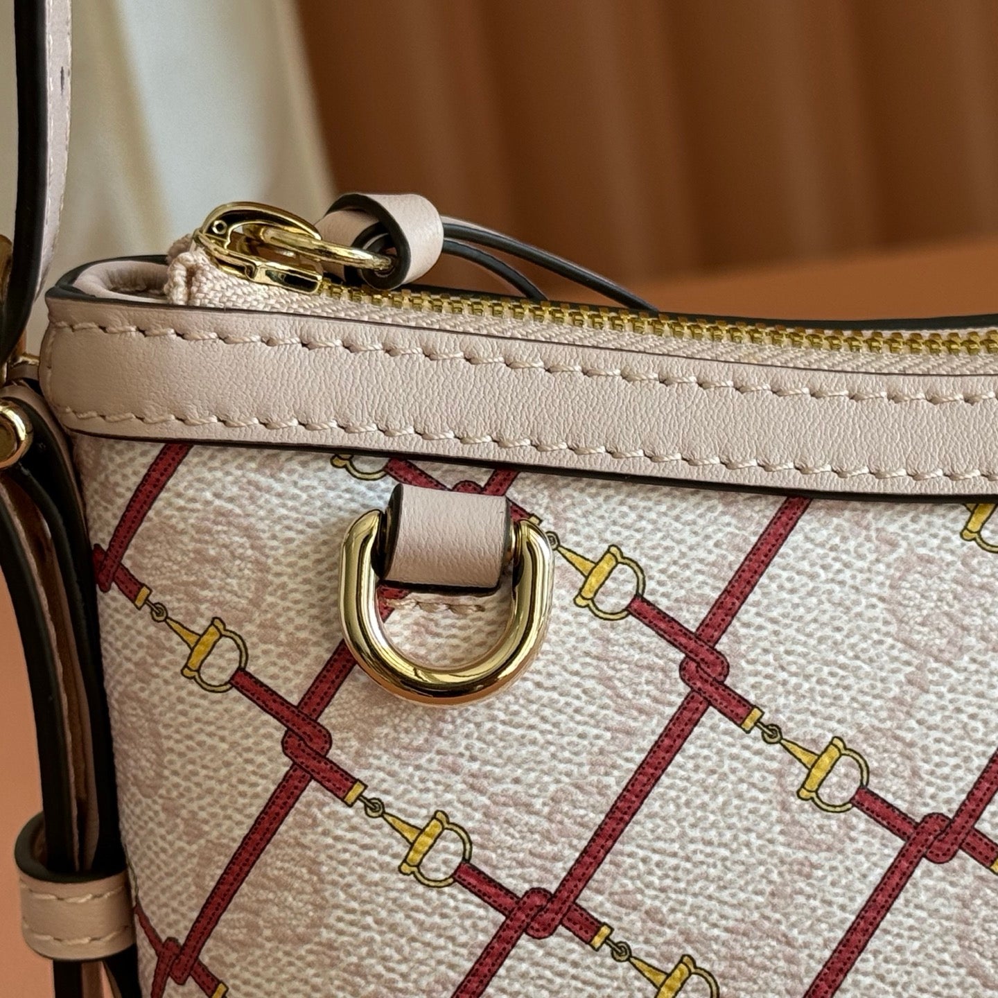 GG Emblem Small Shoulder Bag 22cm Red Pink GG Fabric