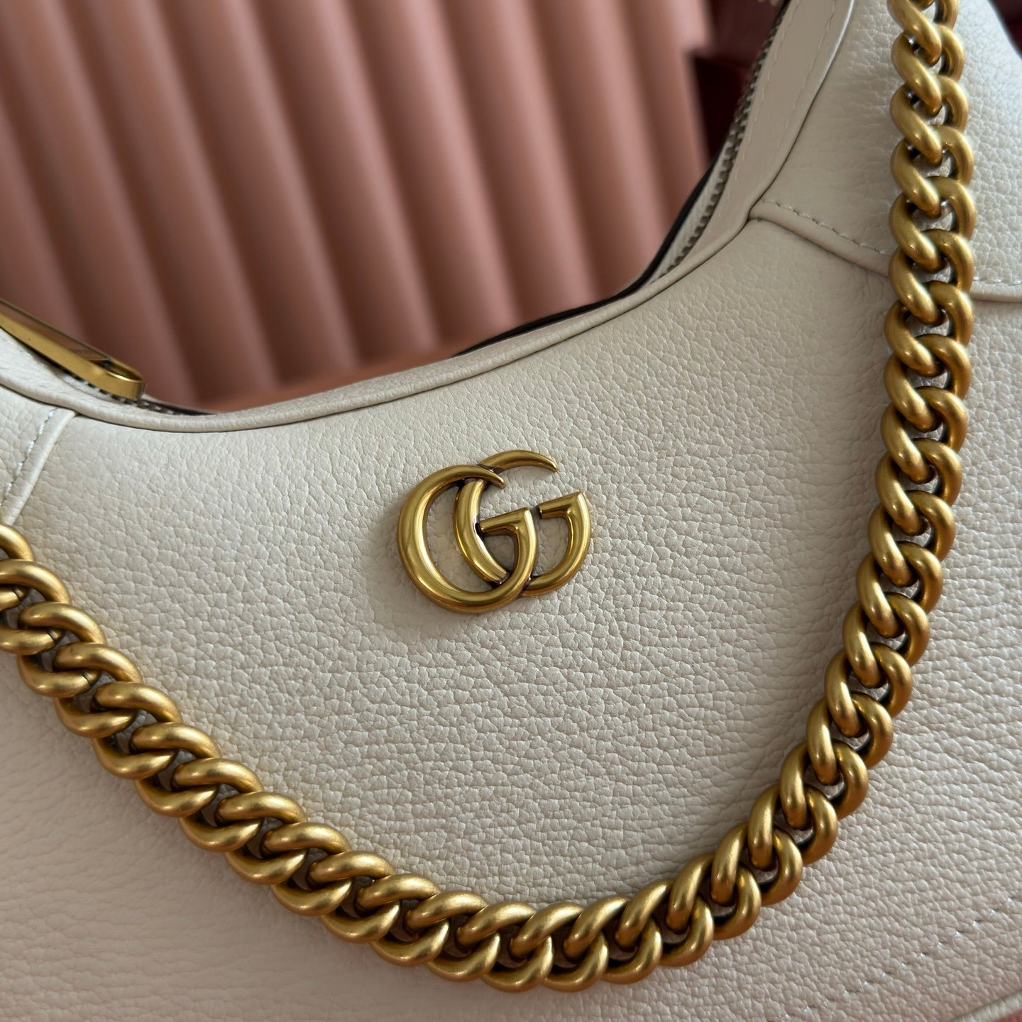 GG Aphrodite Shoulder Bag Cream Cowhide
