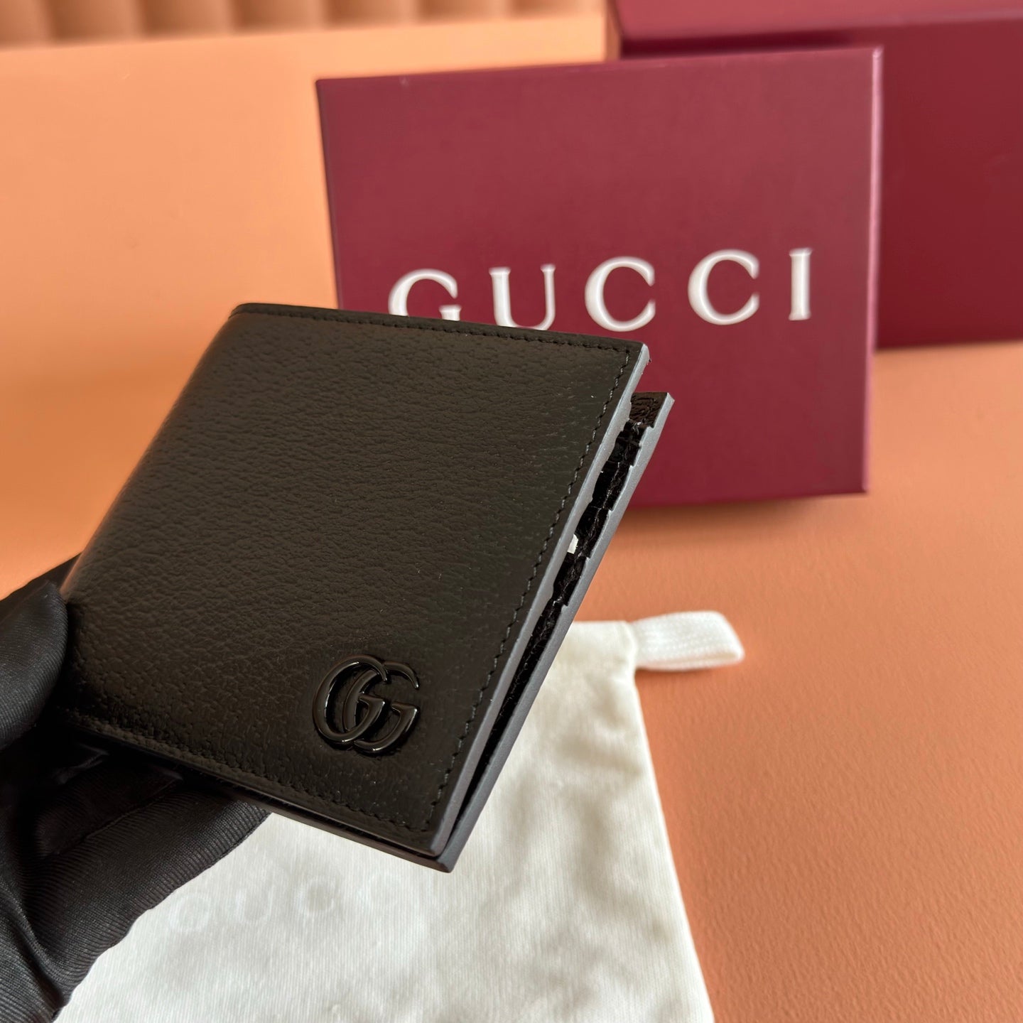 GG Marmont Bi-Fold Wallet Black Pebbled Leather