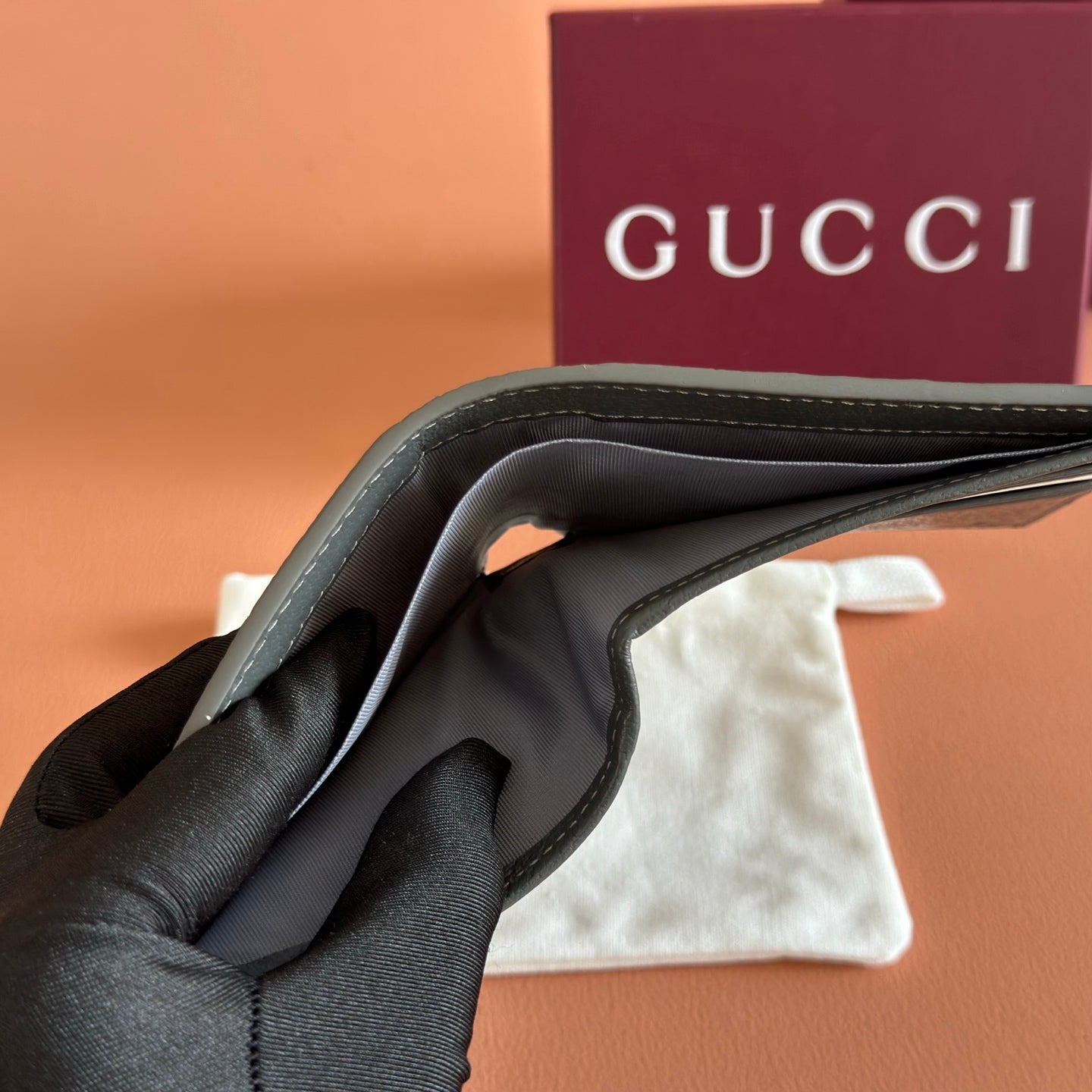 GG Marmont Bi-Fold Wallet Dark Grey Pebbled Leather