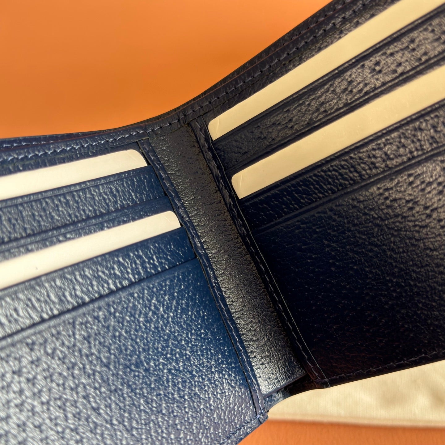 GG Marmont Bi-Fold Wallet Dark Blue Pebbled Leather