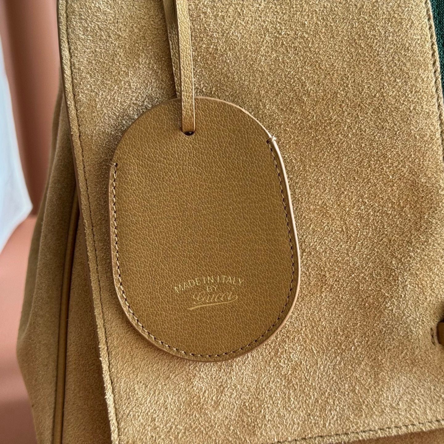 GG Paparazzo Large Top Handle Bag Beige Suede 292570