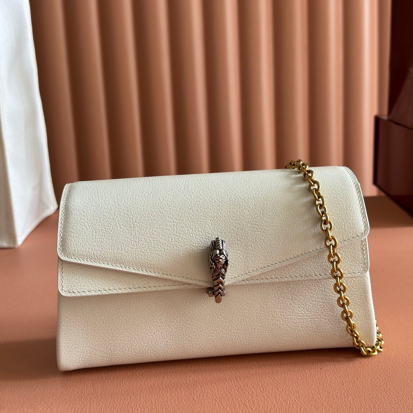 GG Dionysus Small Shoulder Bag White Grainy Leather 292589