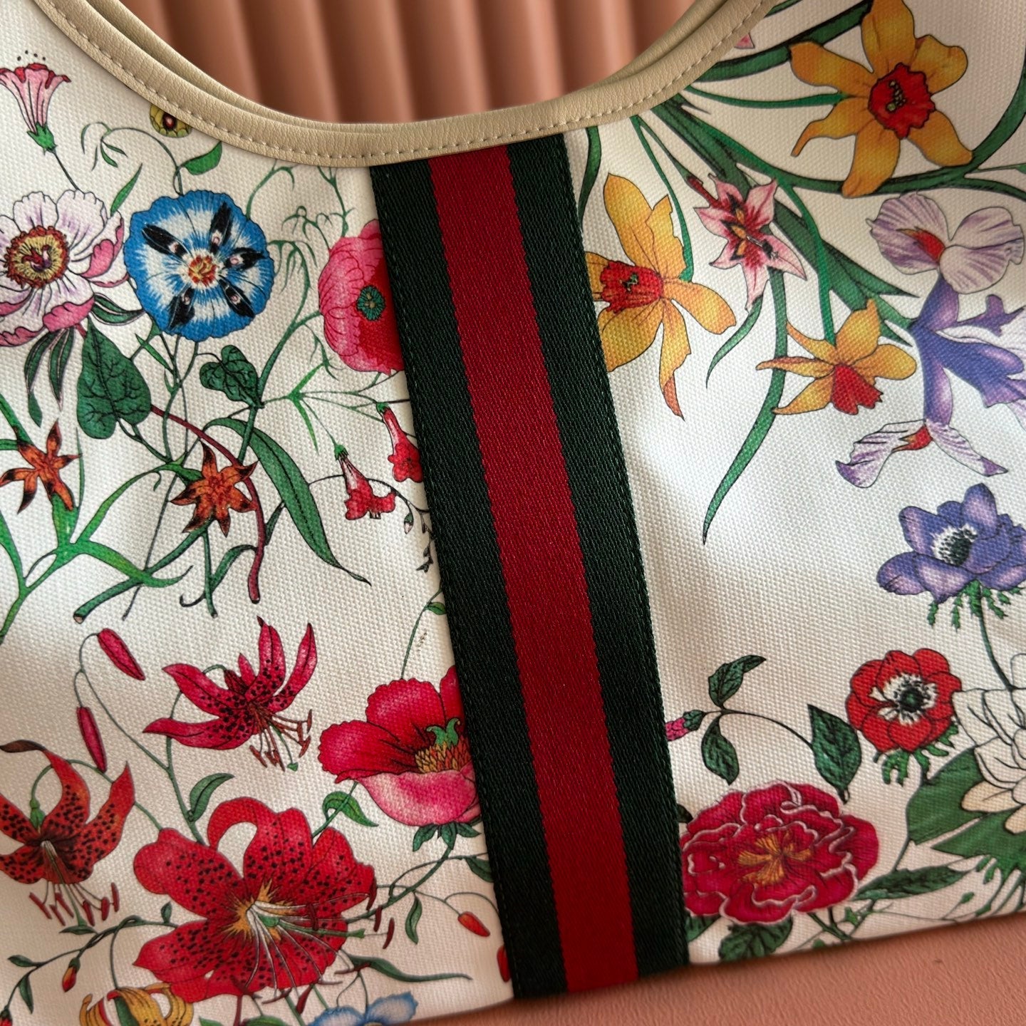 GG 26 Giglio Flora Large Tote Bag 60cm White Canvas 292579