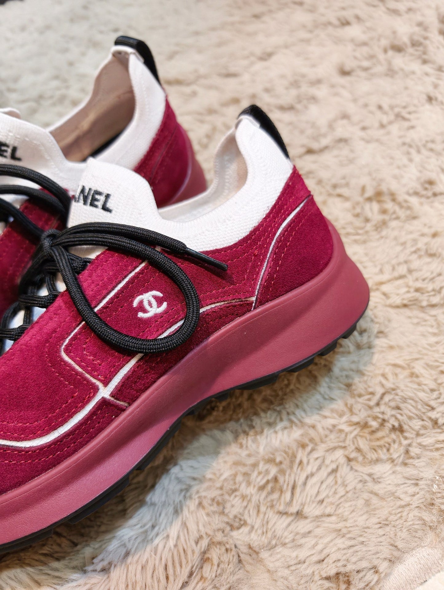 CC Métiers d’art 2026 Sneakers Burgundy Suede  941010