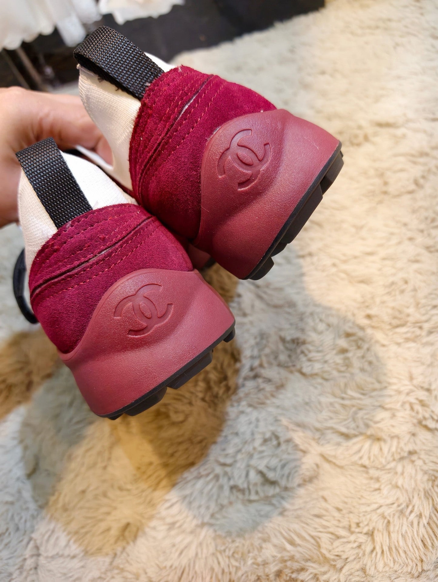 CC Métiers d’art 2026 Sneakers Burgundy Suede  941010