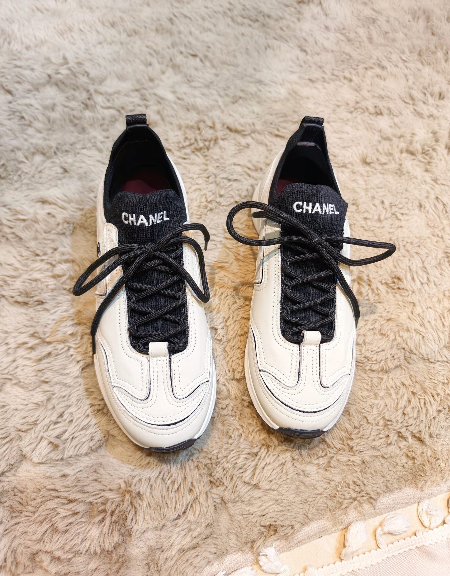 CC Métiers d’art 2026 Sneakers White Lambskin 941008