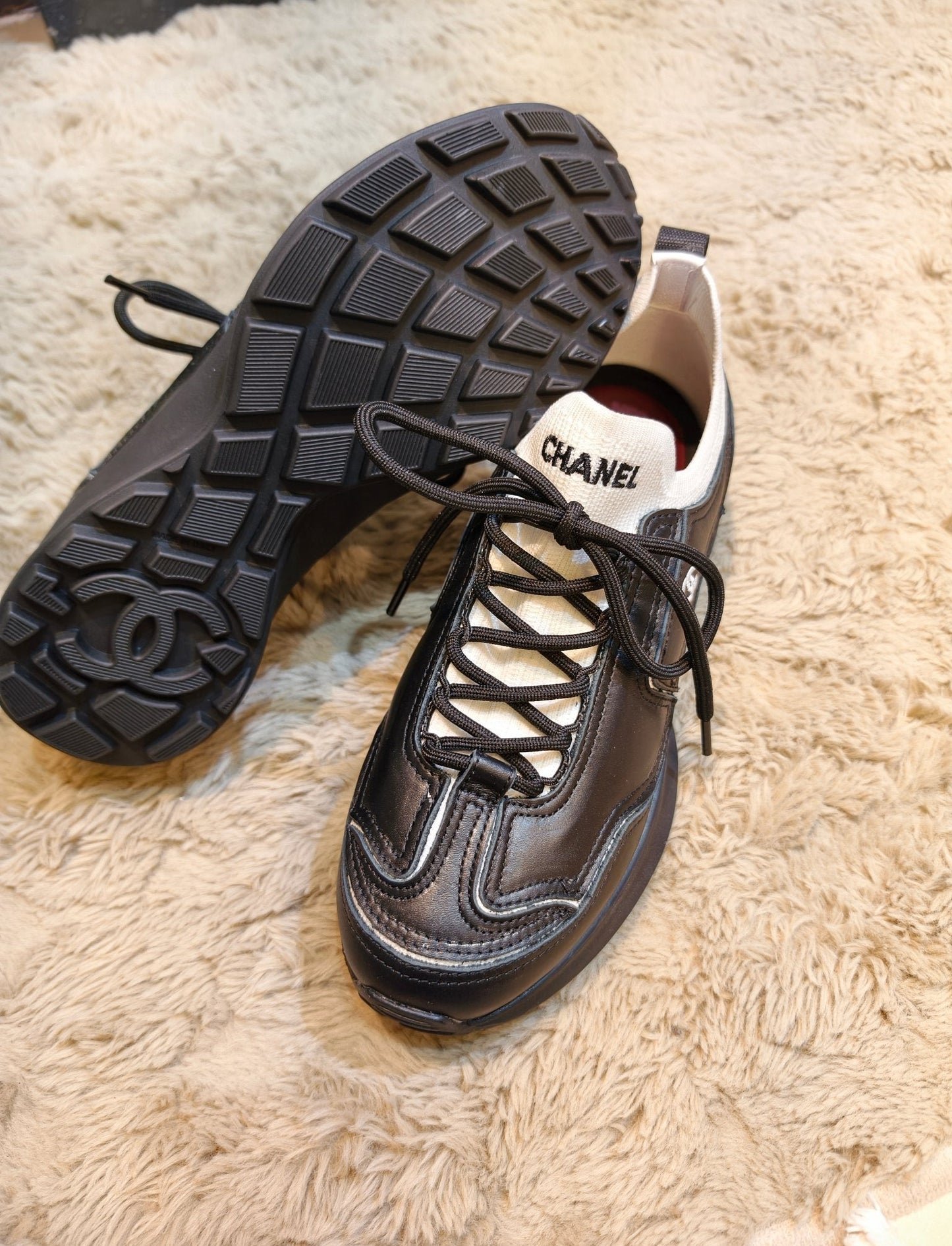 CC Métiers d’art 2026 Sneakers Black Lambskin 941009