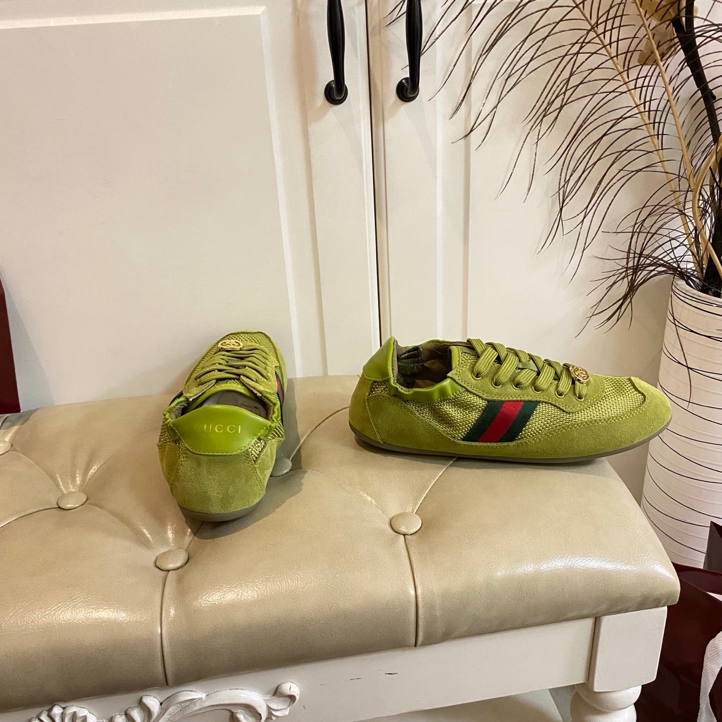 Gucci 26s Sneaker In Green Suede And Mesh Fabric