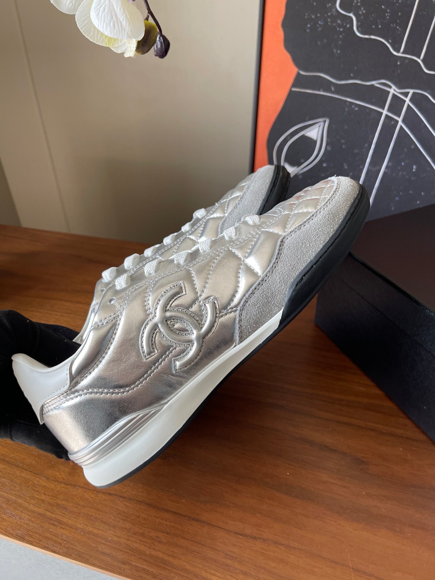 CC 26ss Low-Top Sneaker Sliver Leather 623160