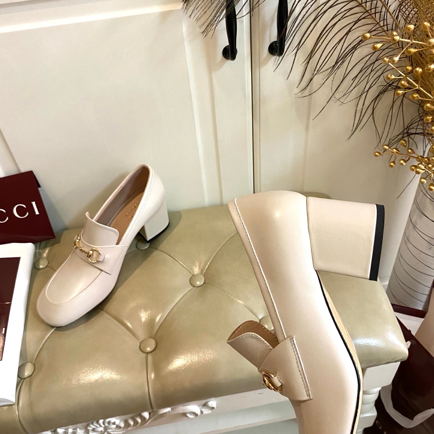 Gucci 26s Horsebit Loafers 55 Mm In Ivory Smooth Calfskin