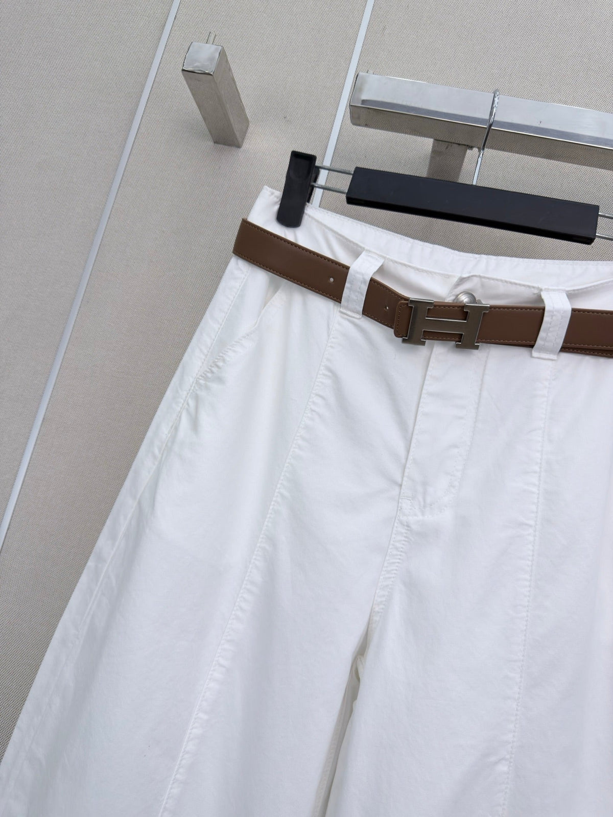 HM Wide-Leg Trousers With A Custom Leather Belt White Cotton 379623
