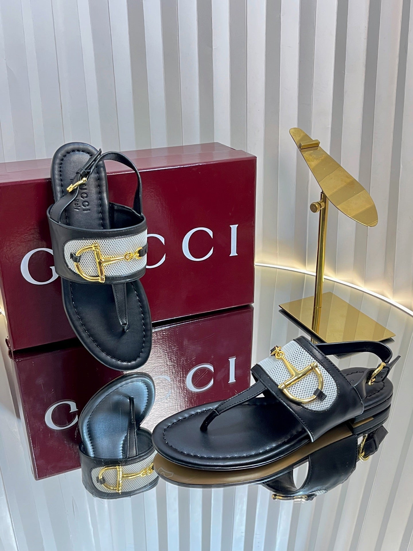 GC 25 Thong Sandal Black Canvas Sheepskin 294672