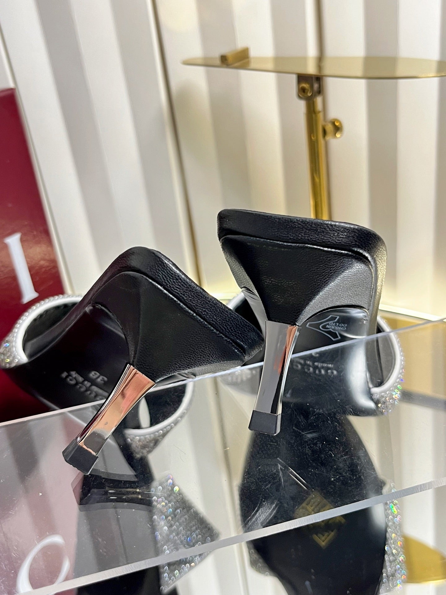 GG 26s Bombshell Crystal Sandal 5cm Black Sliver Mesh Leather 768160