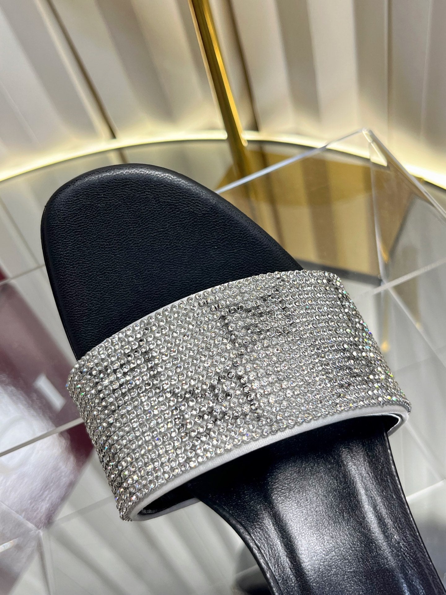 GG 26s Bombshell Crystal Sandal 5cm Black Sliver Mesh Leather 768160
