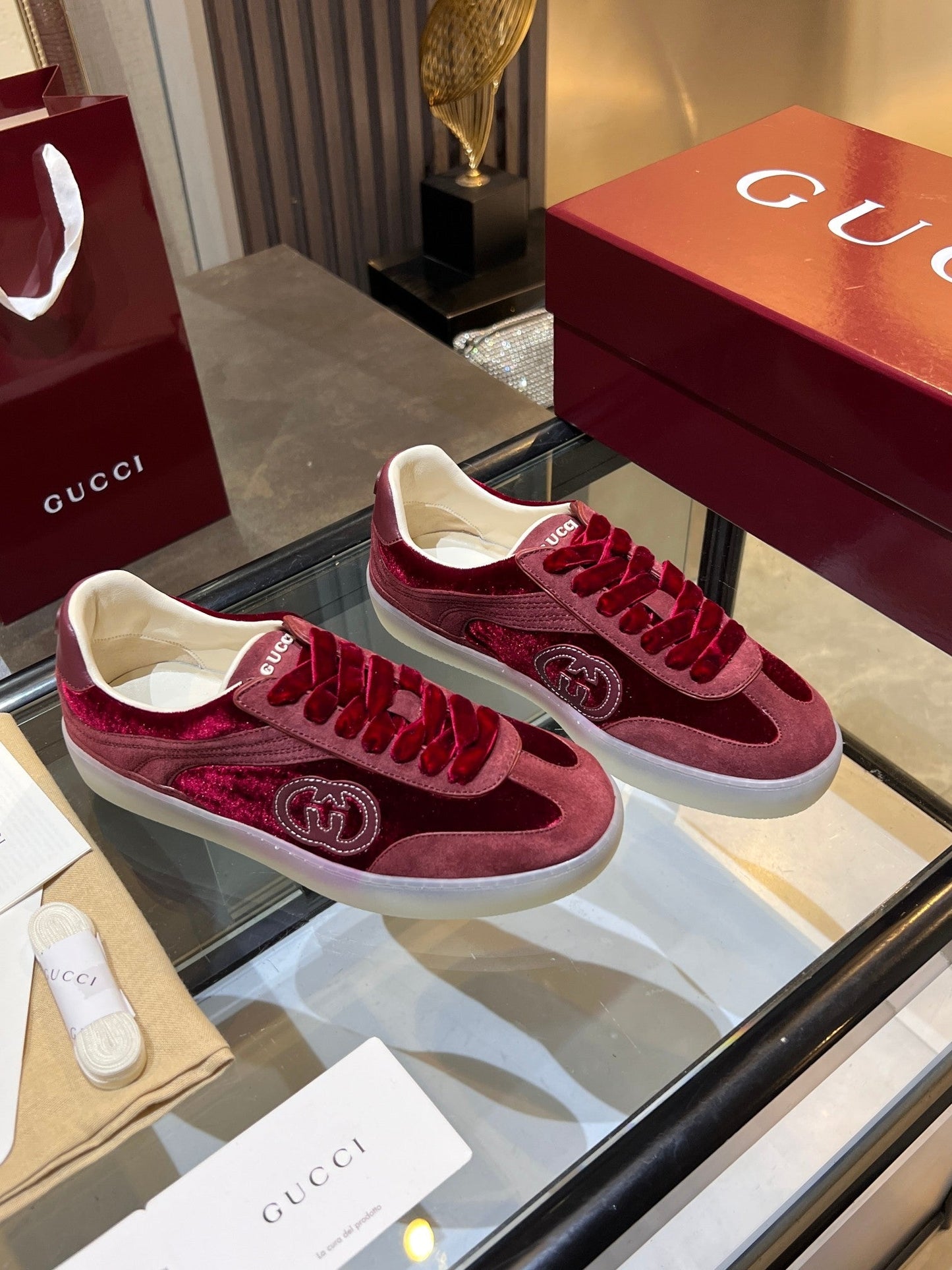 GG G75 Sneaker Red Suede 818364