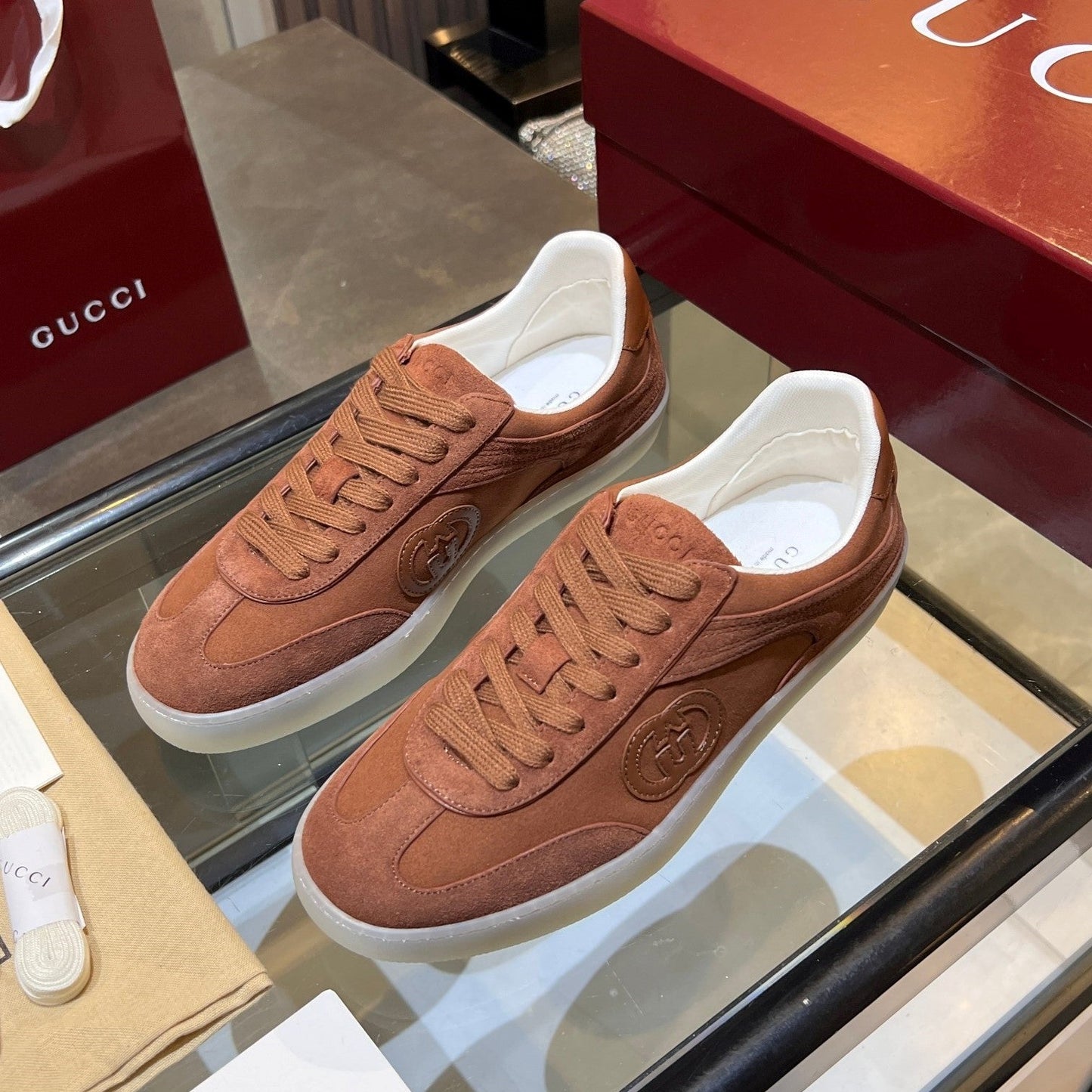 GG G75 Sneaker Camel Suede 818362