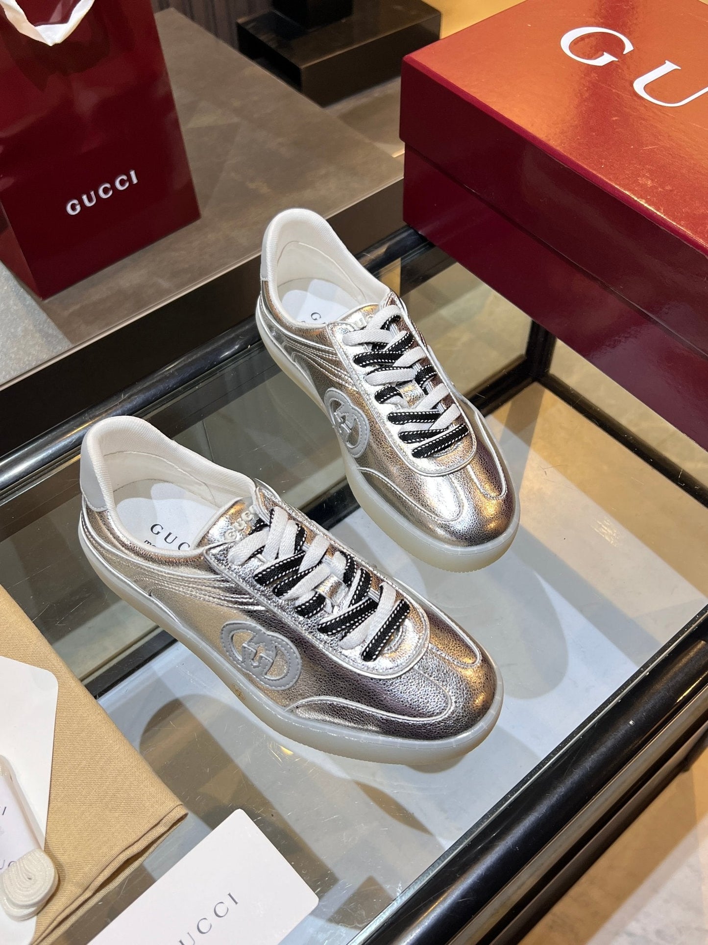 GG G75 Sneaker Sliver Metalic Cowhide 818359