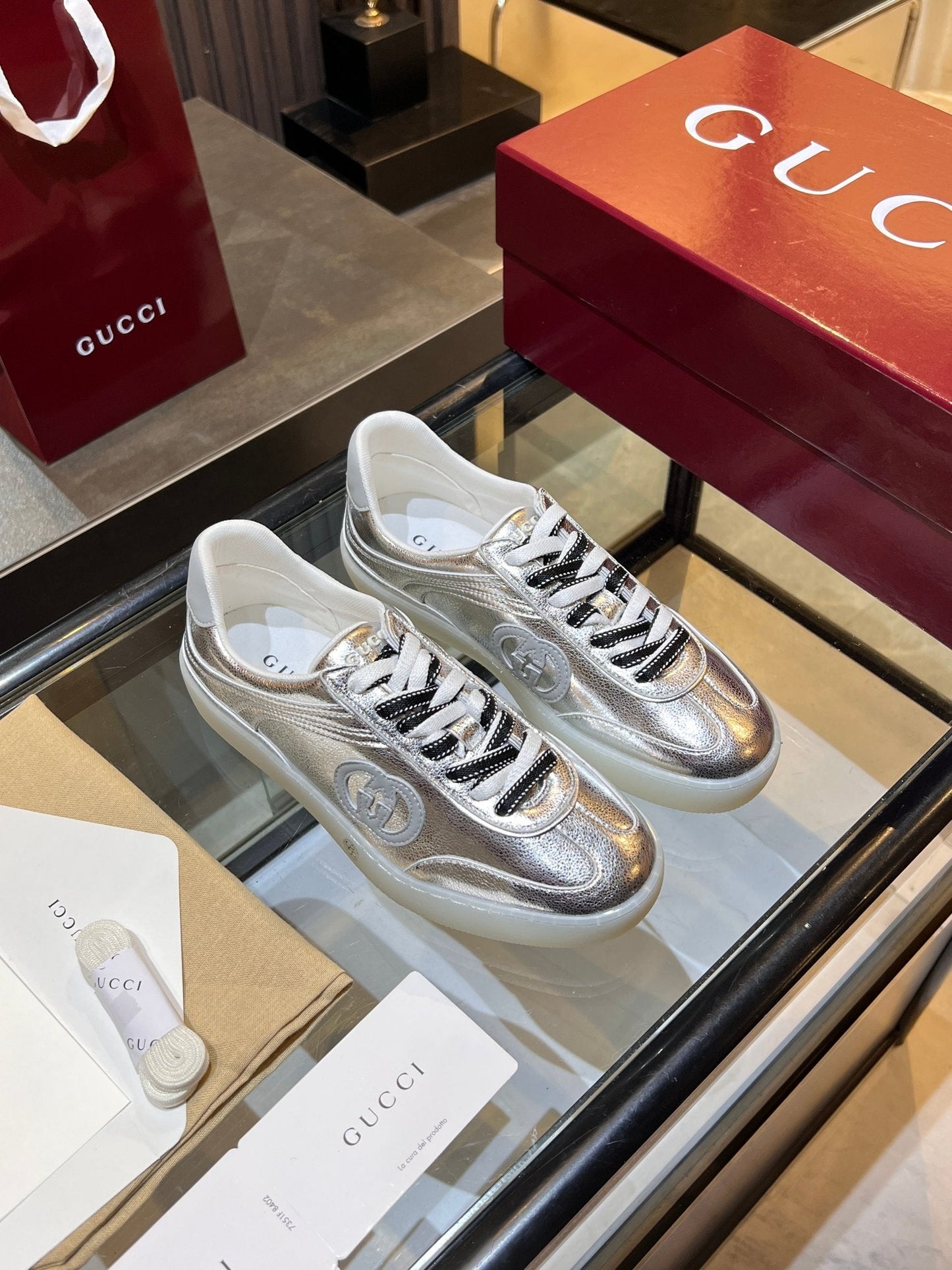 GG G75 Sneaker Sliver Metalic Cowhide 818359
