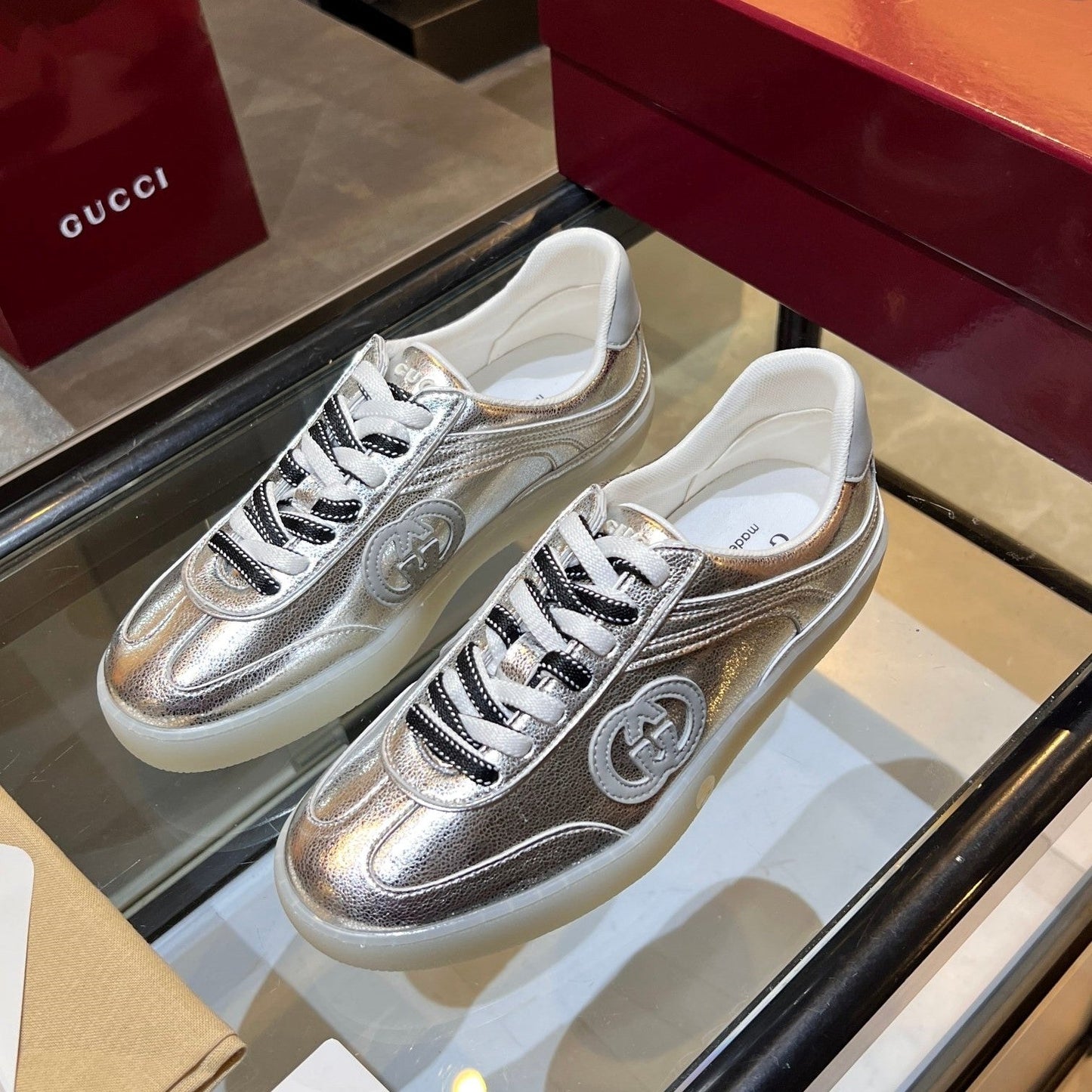 GG G75 Sneaker Sliver Metalic Cowhide 818359