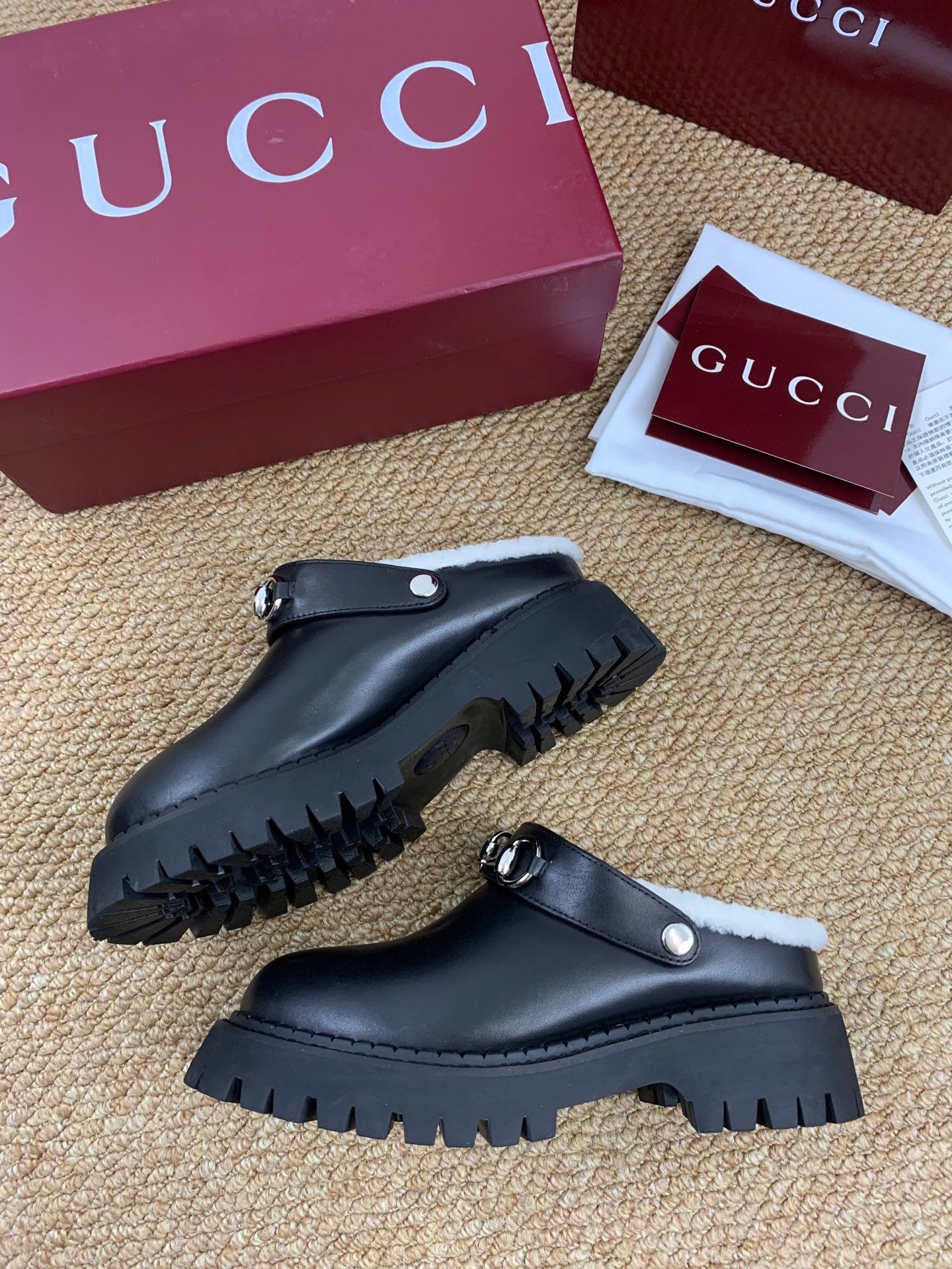 Gucci FW 25 Horsebit Suede Clog Black  Leather with Shearling 506443