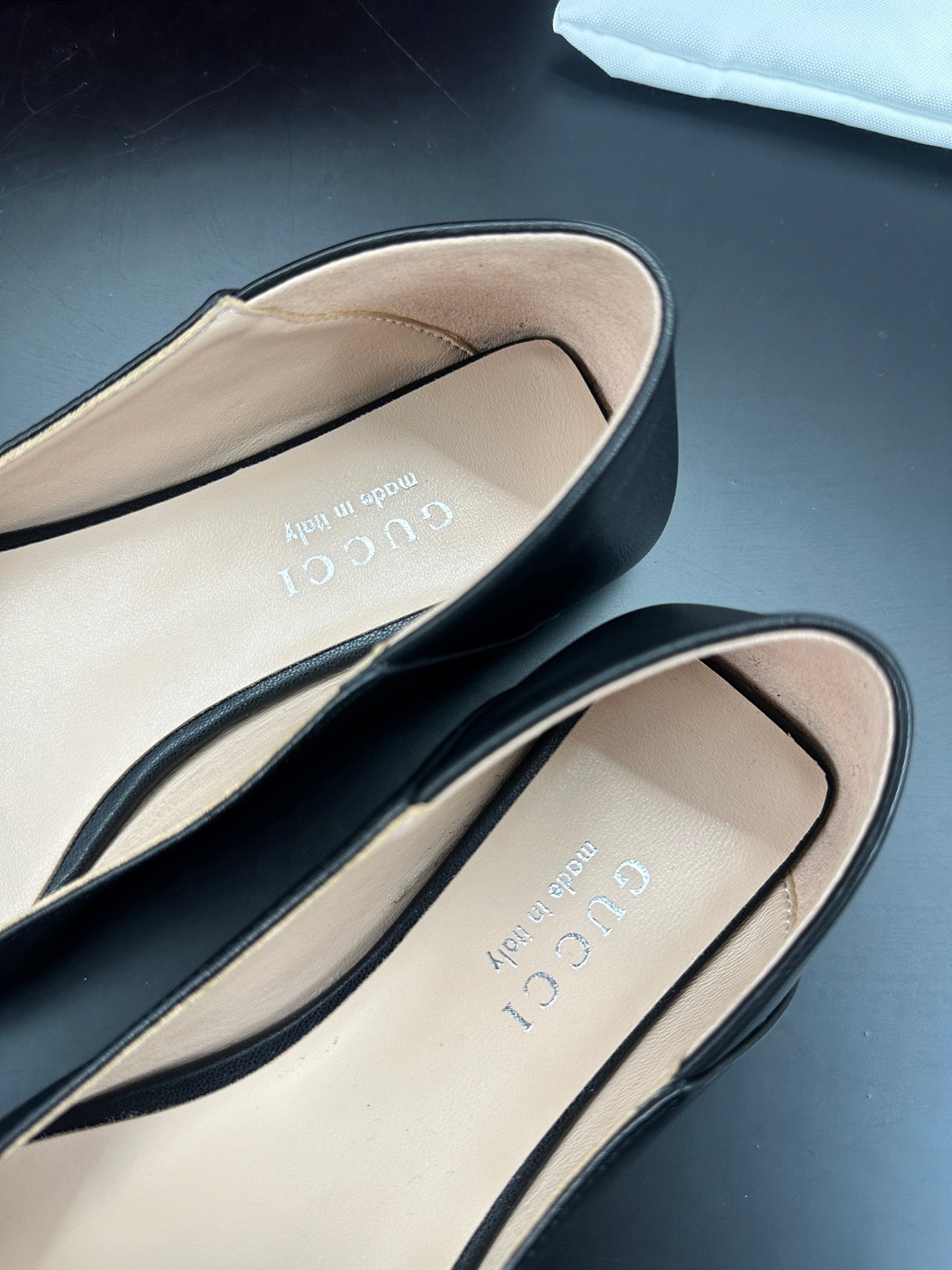 GG 26s Vittoria Ballerina Flats Black Sheepskin 688309