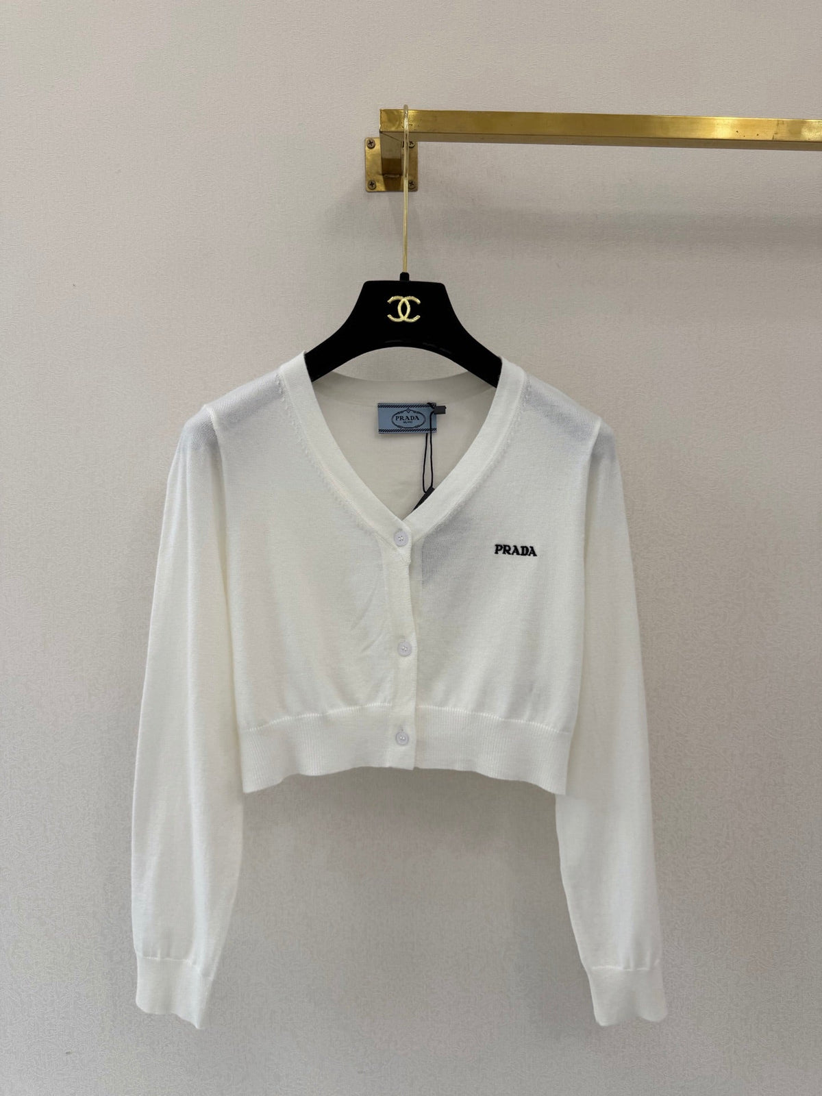 Prada 26s V-neck Long-Sleeved Cardigan White Wool 424781