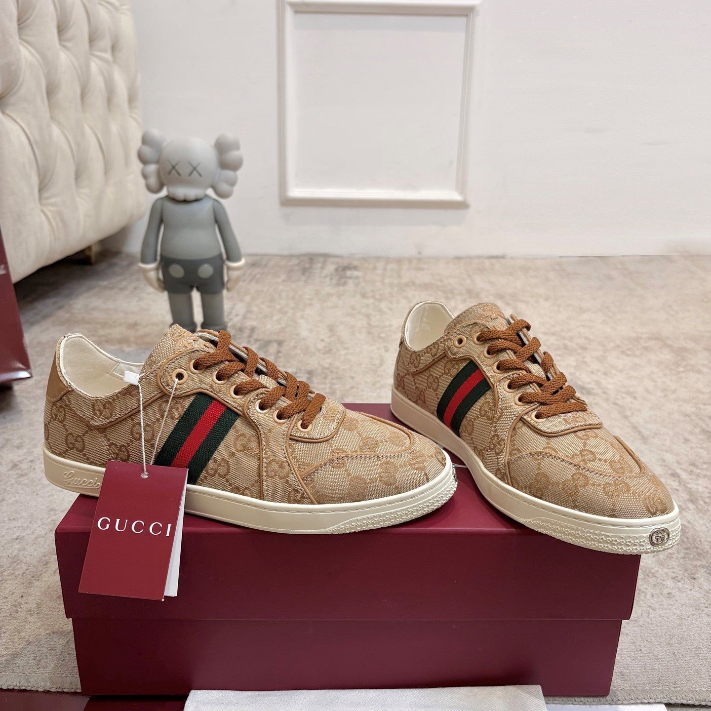 GG Stretch Low-Top Trainers Beige Canvas 824431