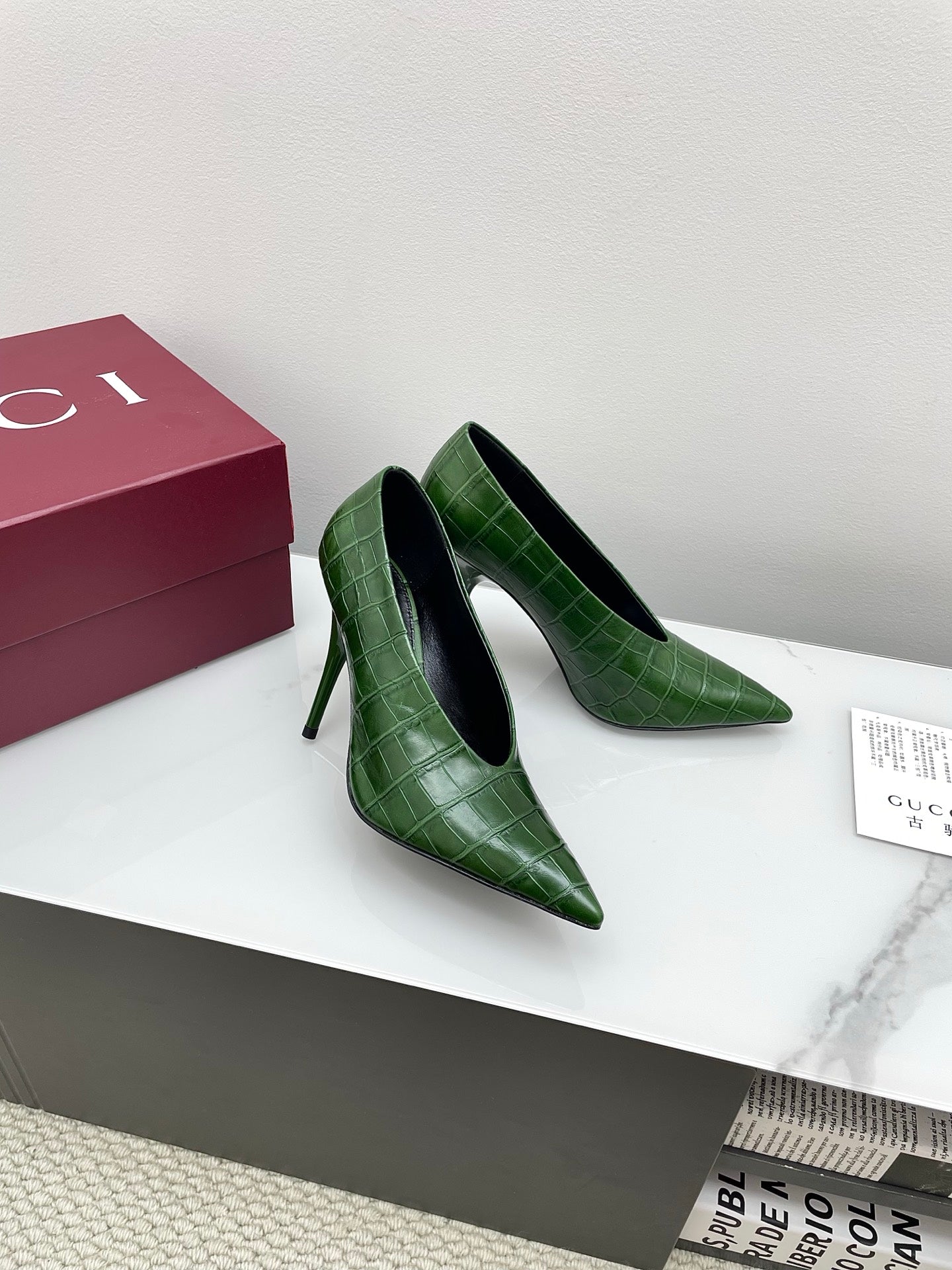 GG 25Ss Crocodile Pattern Pointed Toe High Heels Dark Green Leather 511498