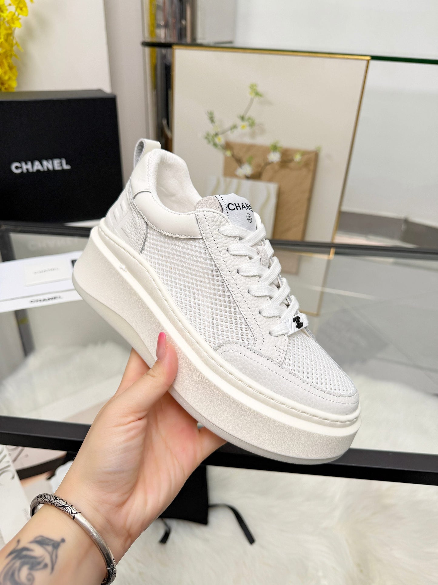 CC 26s Sneaker White Cowhide Mesh 723082