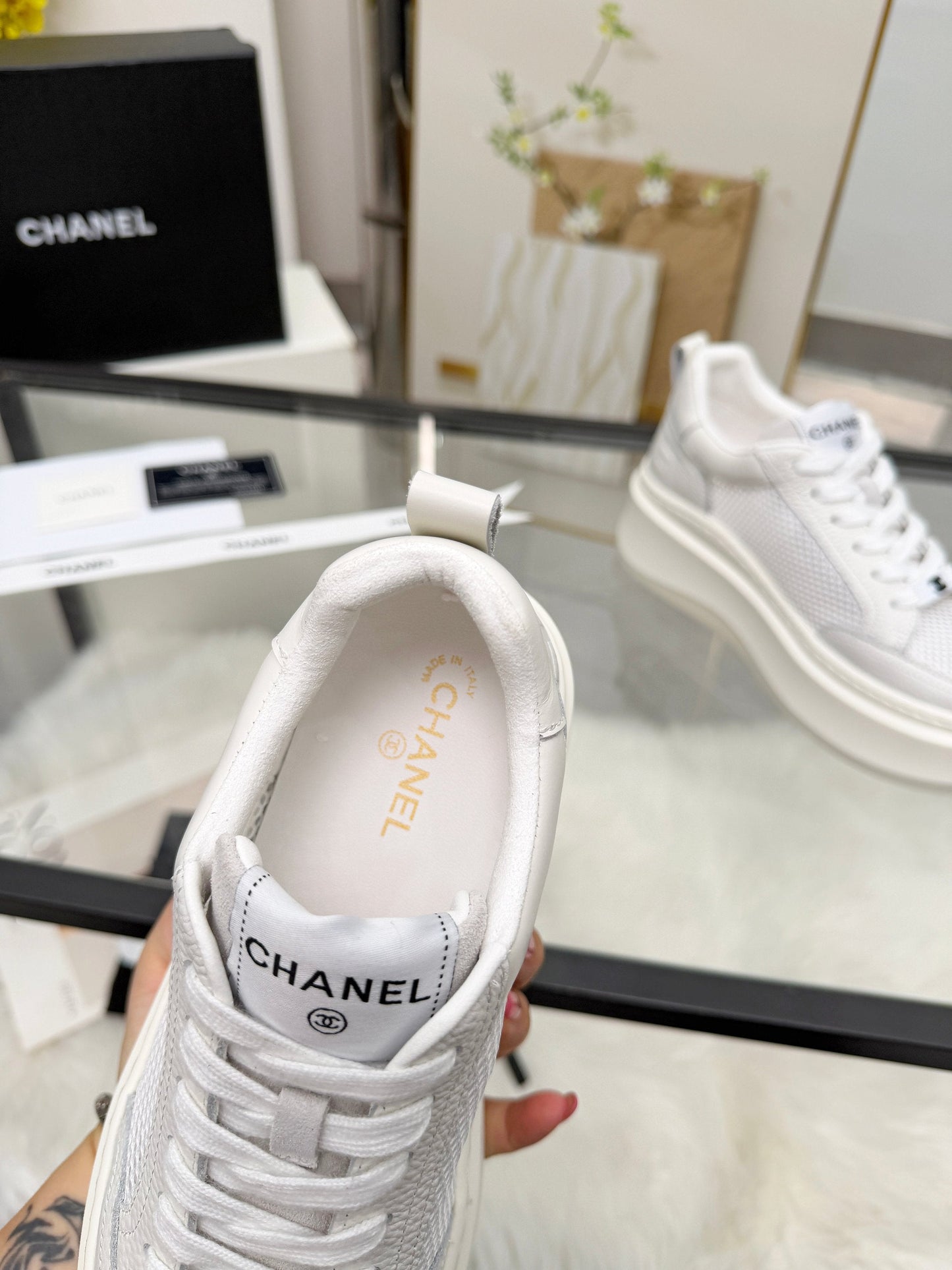 CC 26s Sneaker White Cowhide Mesh 723082
