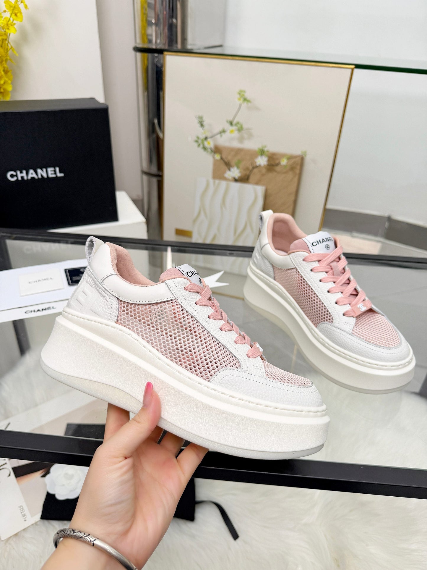 CC 26s Sneaker Pink White Cowhide Mesh 723083