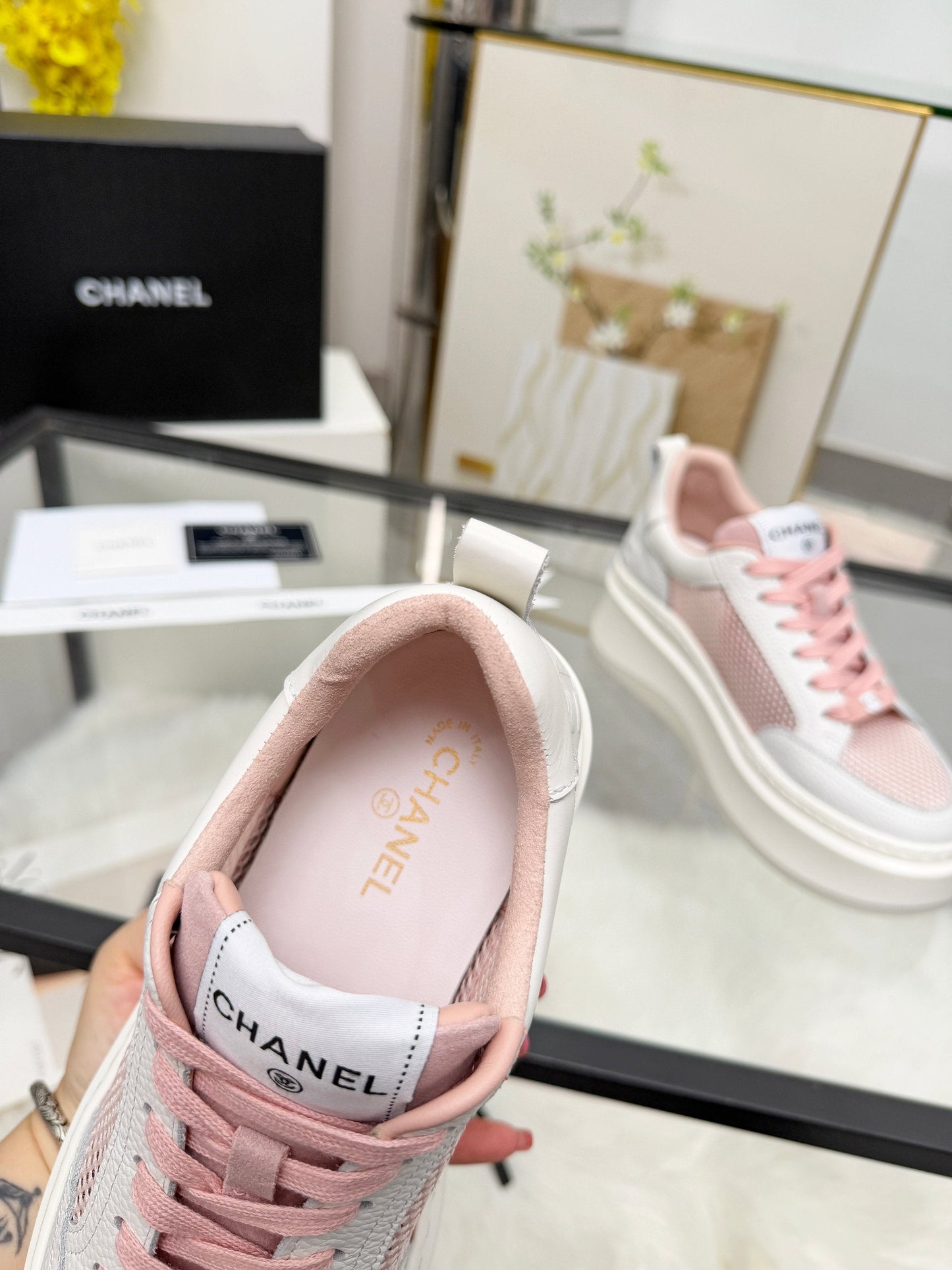CC 26s Sneaker Pink White Cowhide Mesh 723083