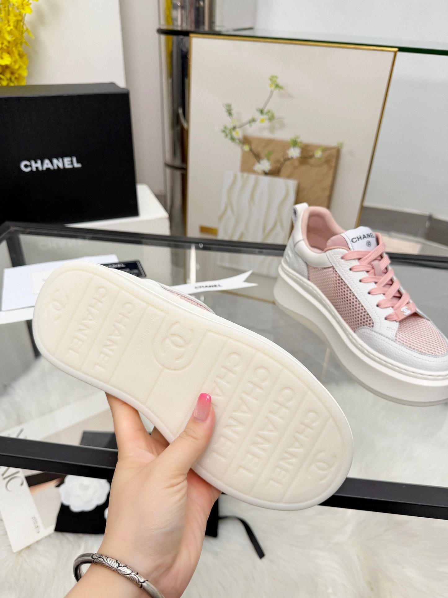 CC 26s Sneaker Pink White Cowhide Mesh 723083