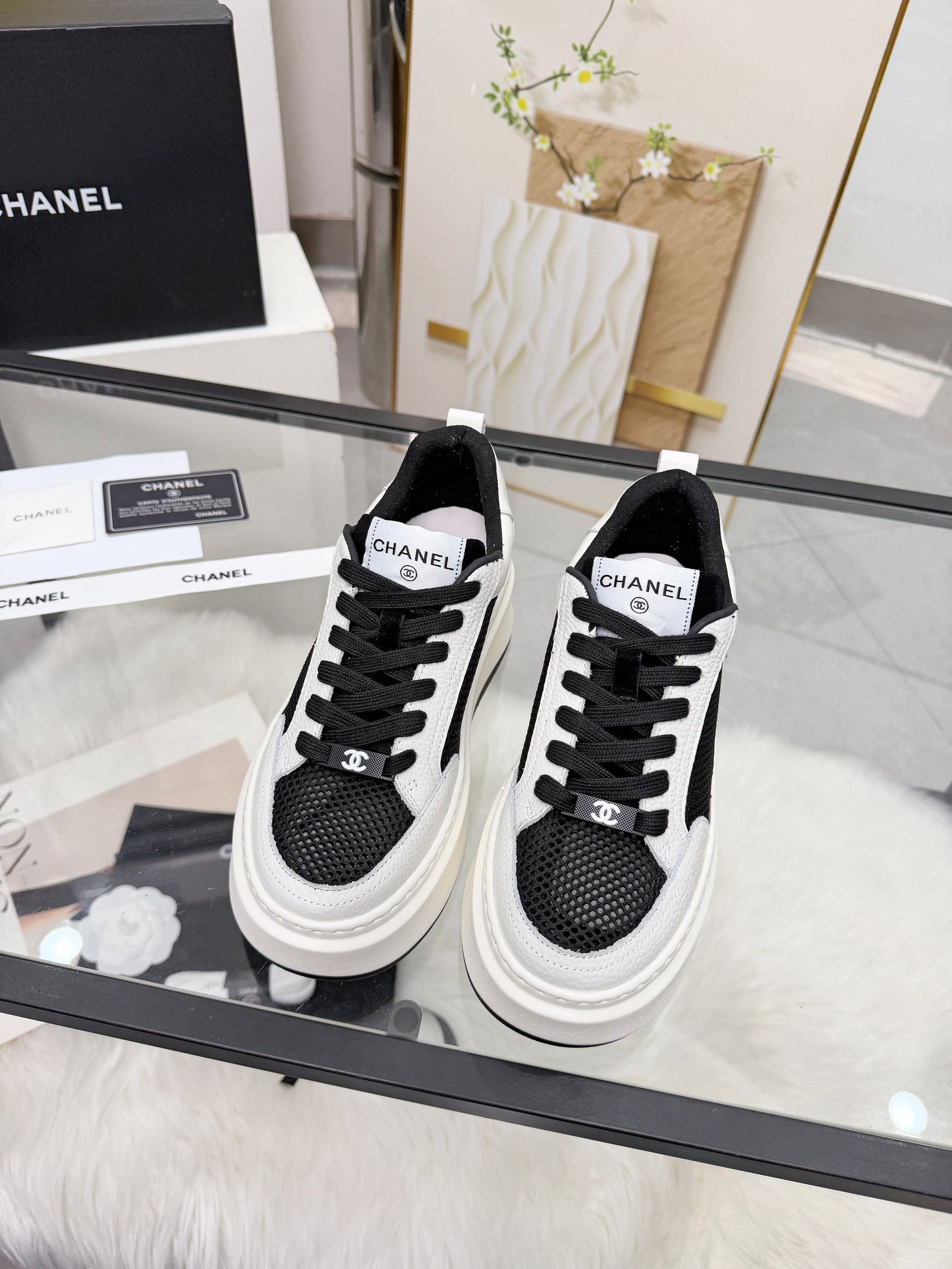 CC 26s Sneaker Black White Cowhide Mesh 723084