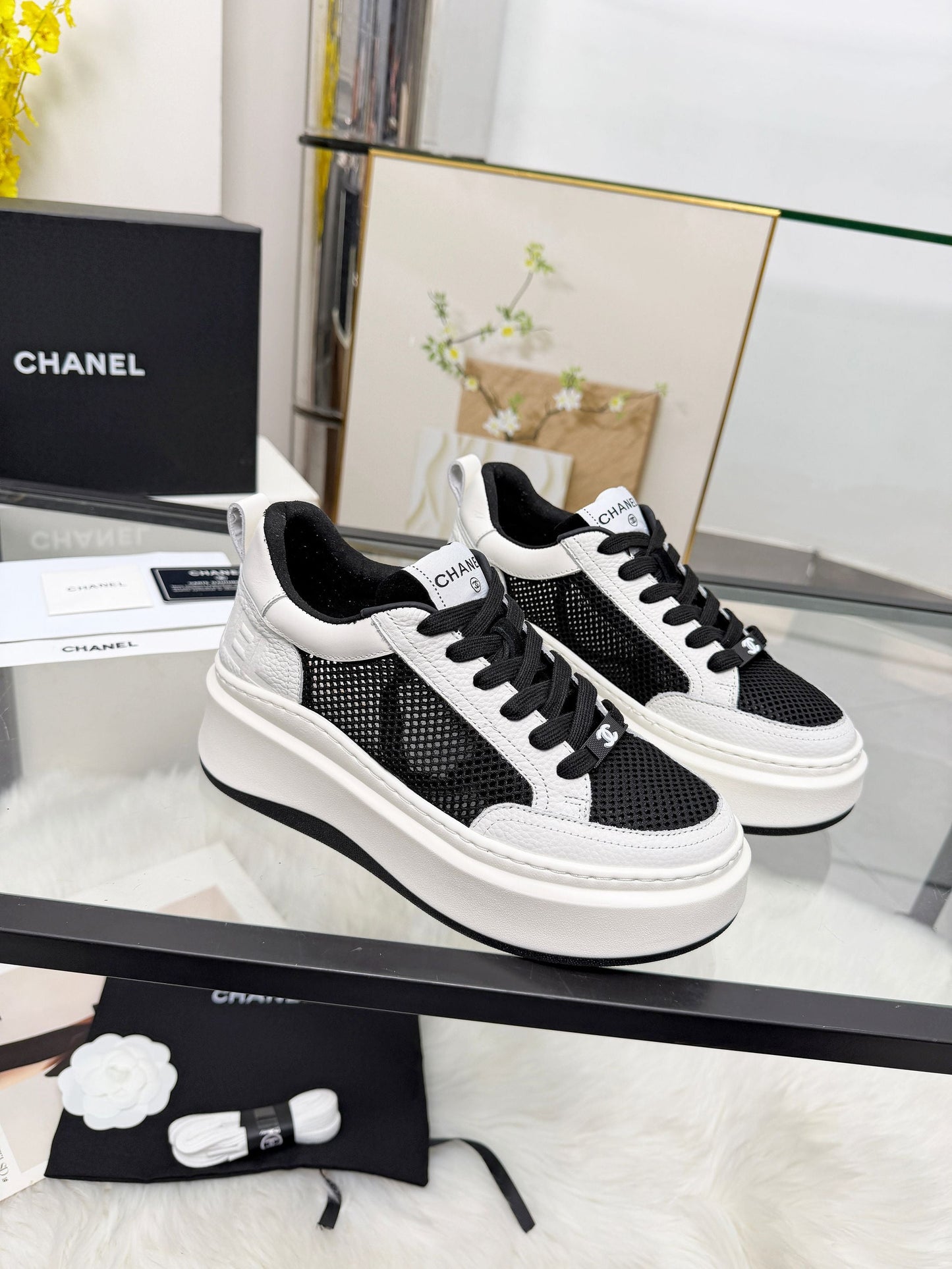 CC 26s Sneaker Black White Cowhide Mesh 723084