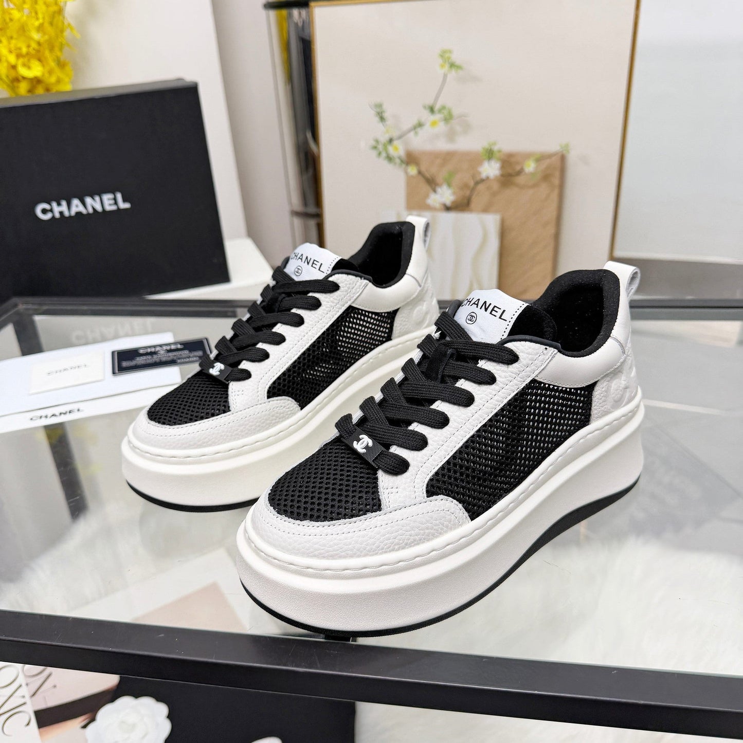 CC 26s Sneaker Black White Cowhide Mesh 723084