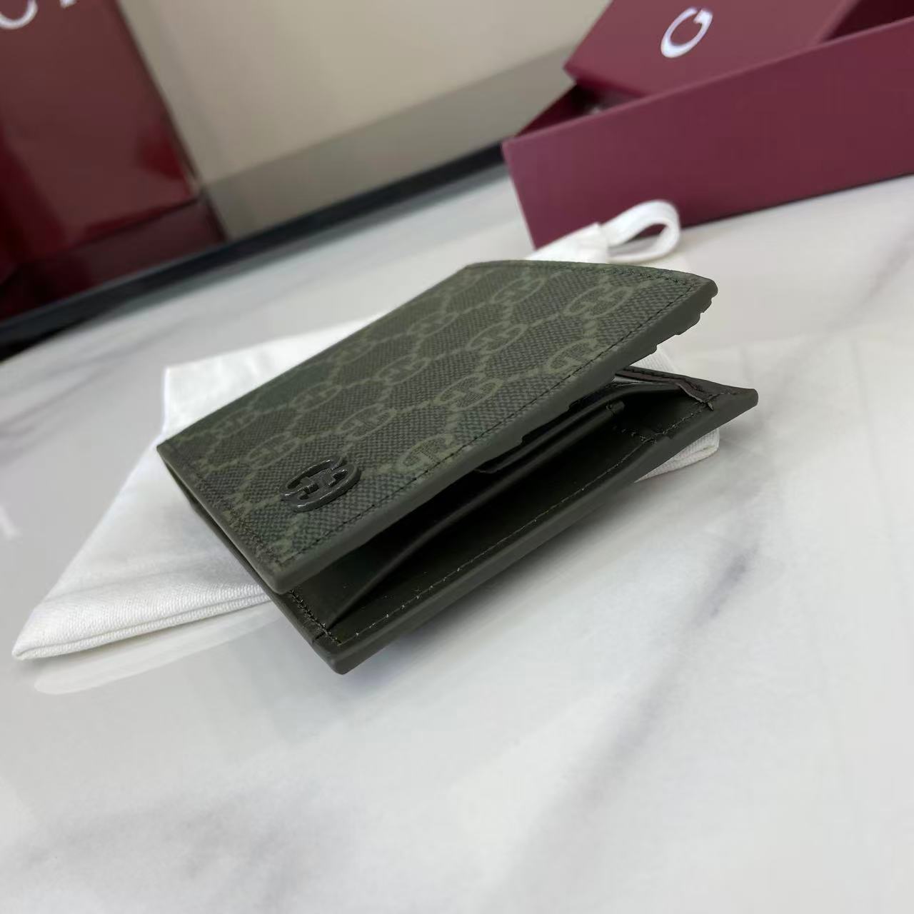 Gucci 25 GG Monogram Bifold 11cm Wallet Forest Green Leather 288792